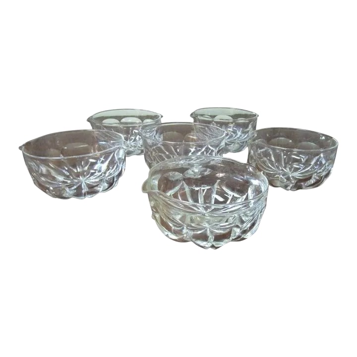 Georgian Regency Facet Cut Glass Wine Rinser Bowls Circa 1820 Set of Six