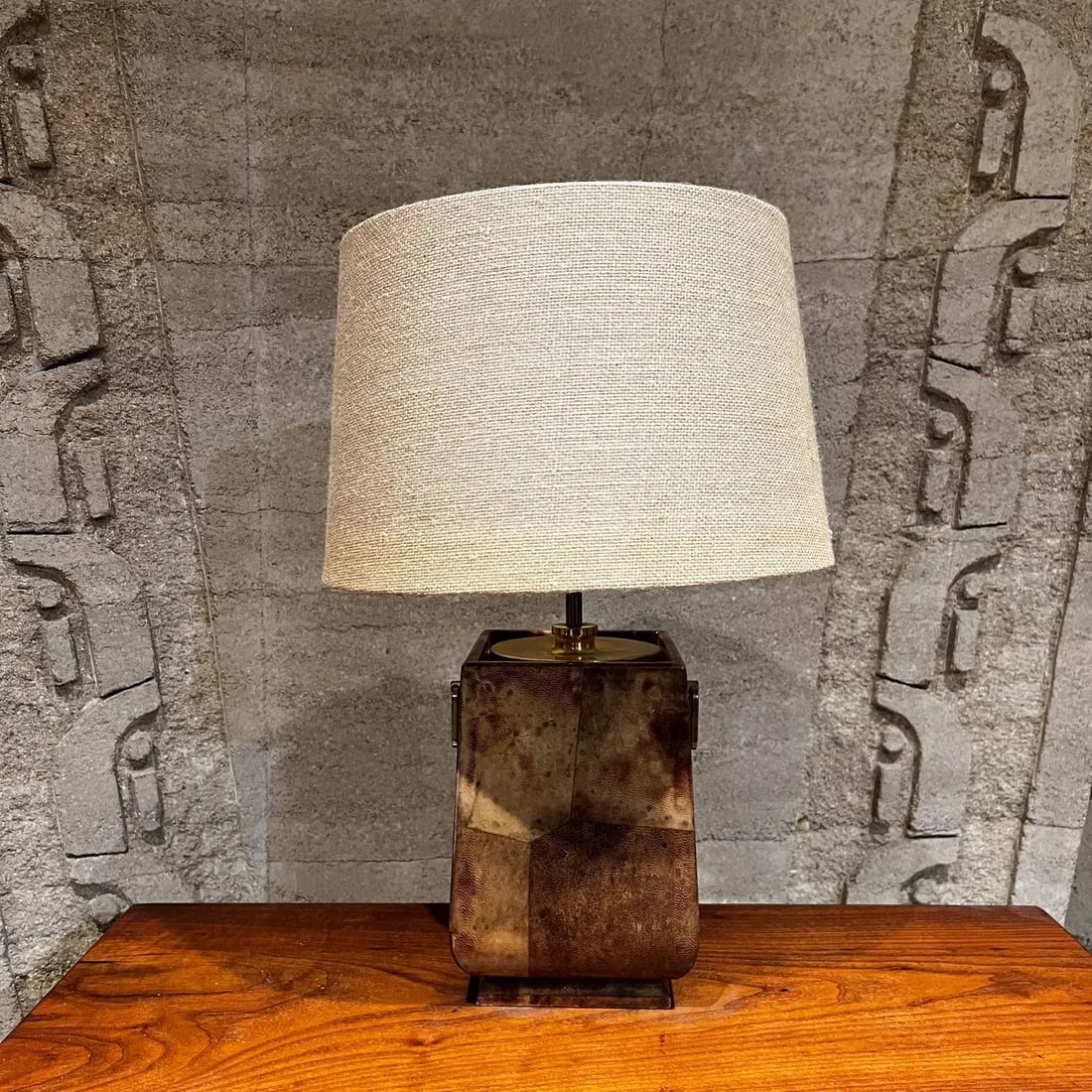 1960s Aldo Tura Lacquered Parchment Bronze Table Lamp Italy - 11