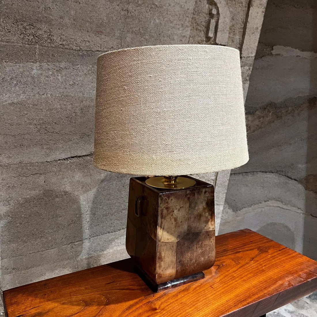 1960s Aldo Tura Lacquered Parchment Bronze Table Lamp Italy - 6