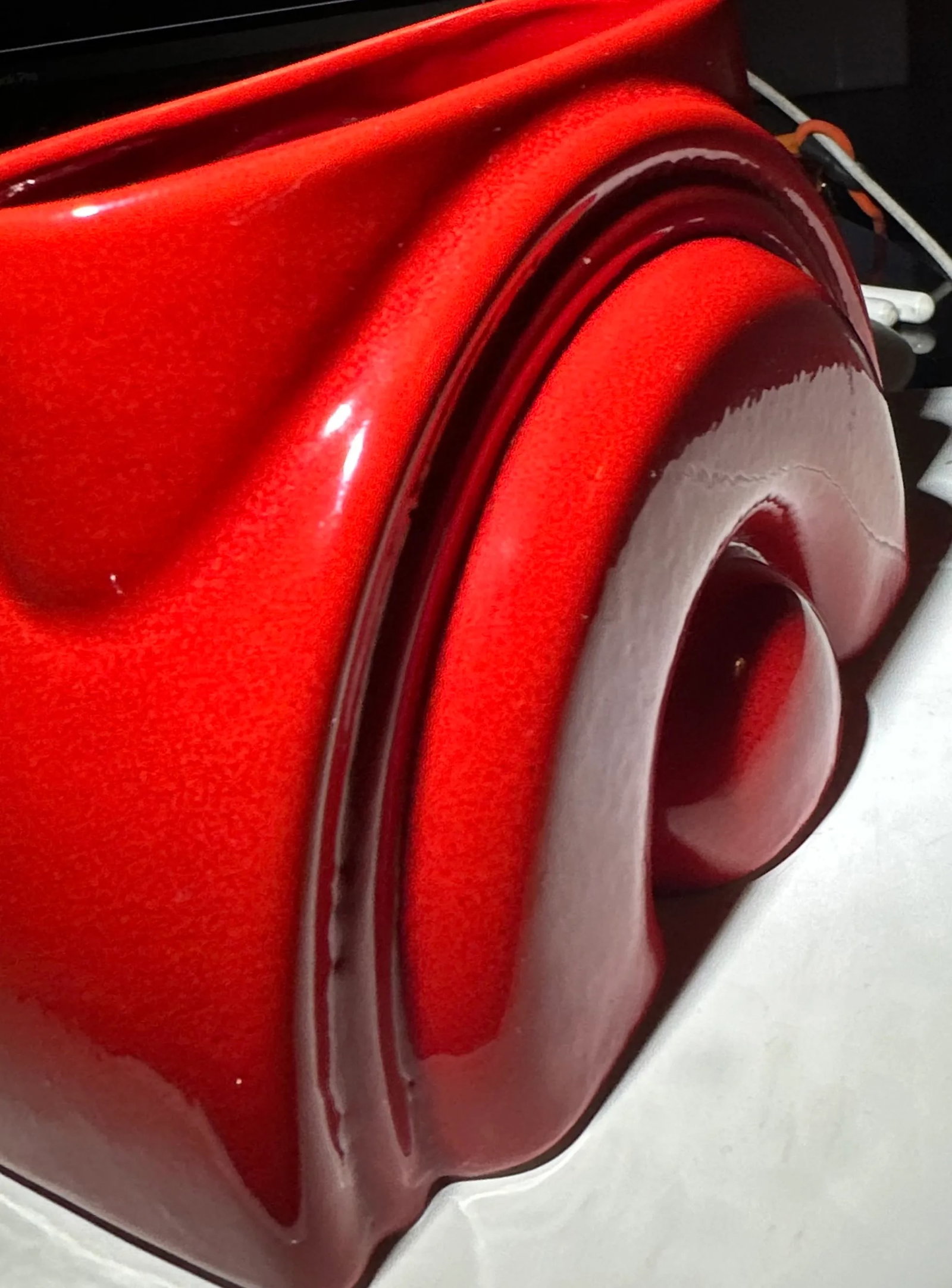 Pierre Cardin Modern Red Porcelain Vase Franco Pozzi Ceramica, 1970s, Italy - 3
