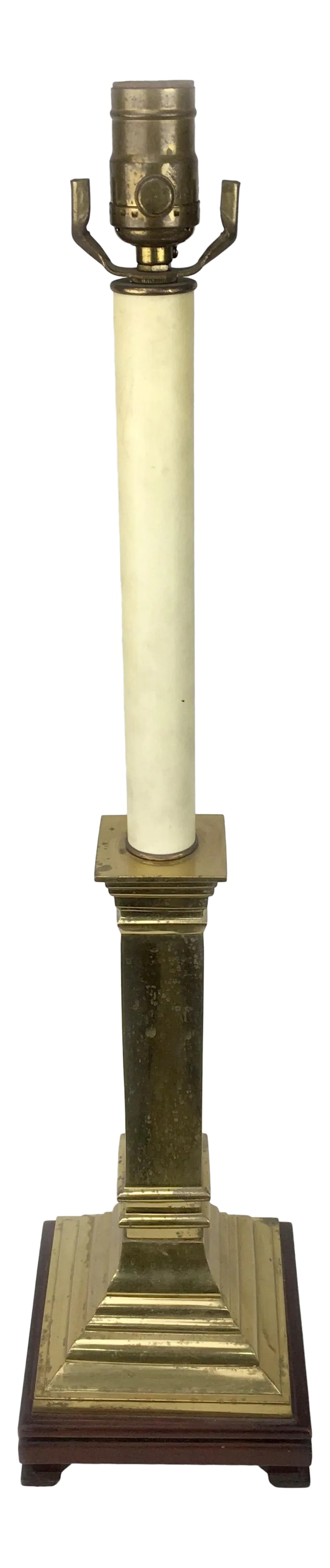 1970s Traditional Estate Brass Square Table Lamp: Stately squared gold detailing will give your home a feeling of 19th century Rome. Made in the 1970s Condition: Alterations: Original Condition Unaltered Imperfections: Some Imperfections Condition
