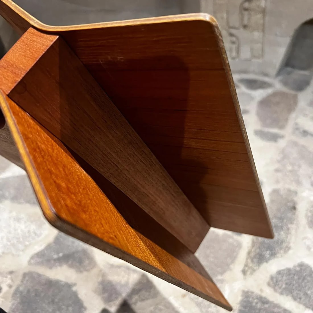 1980s Modern Sculptural Teak Magazine Rack After Alvar Aalto - 4