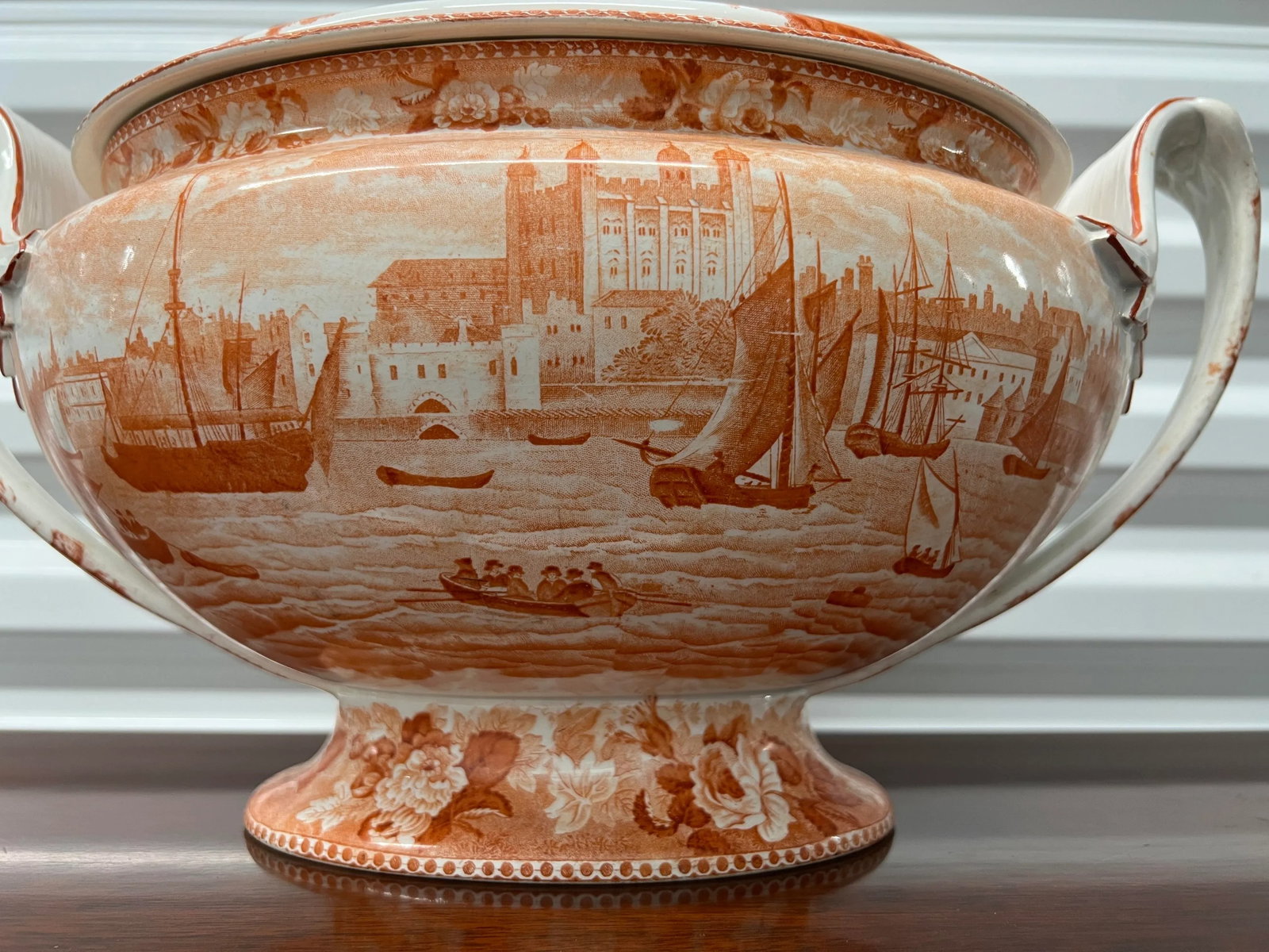 Rare 1840's Wedgwood "Tower of London" in Orange Transfer Pearlware Tureen - 5