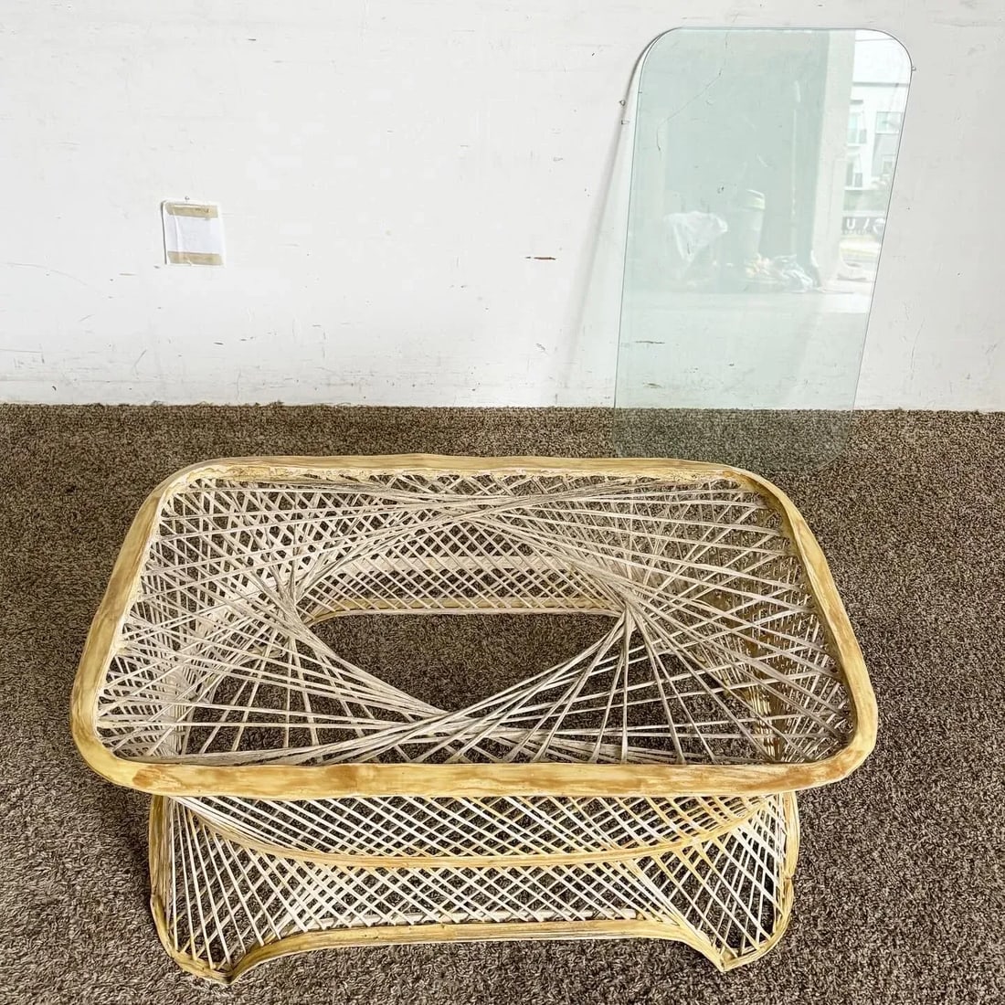 Mid Century Modern Russell Woodard Spun Fiberglass Pagoda Coffee Table - 4
