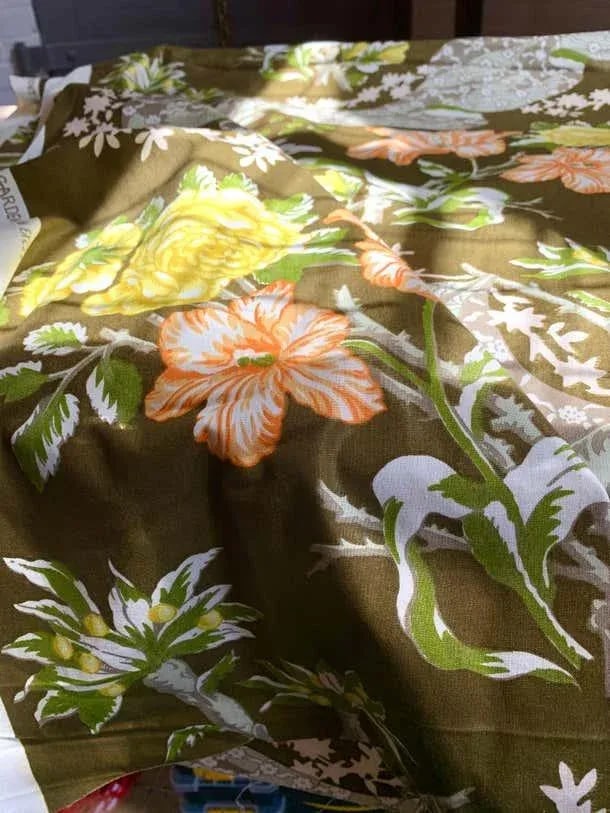Moss Green Floral Trompe L'Oeil Handprinted Linen, Schumacher, Kent Garden, 1971 - 7 Yards - 7