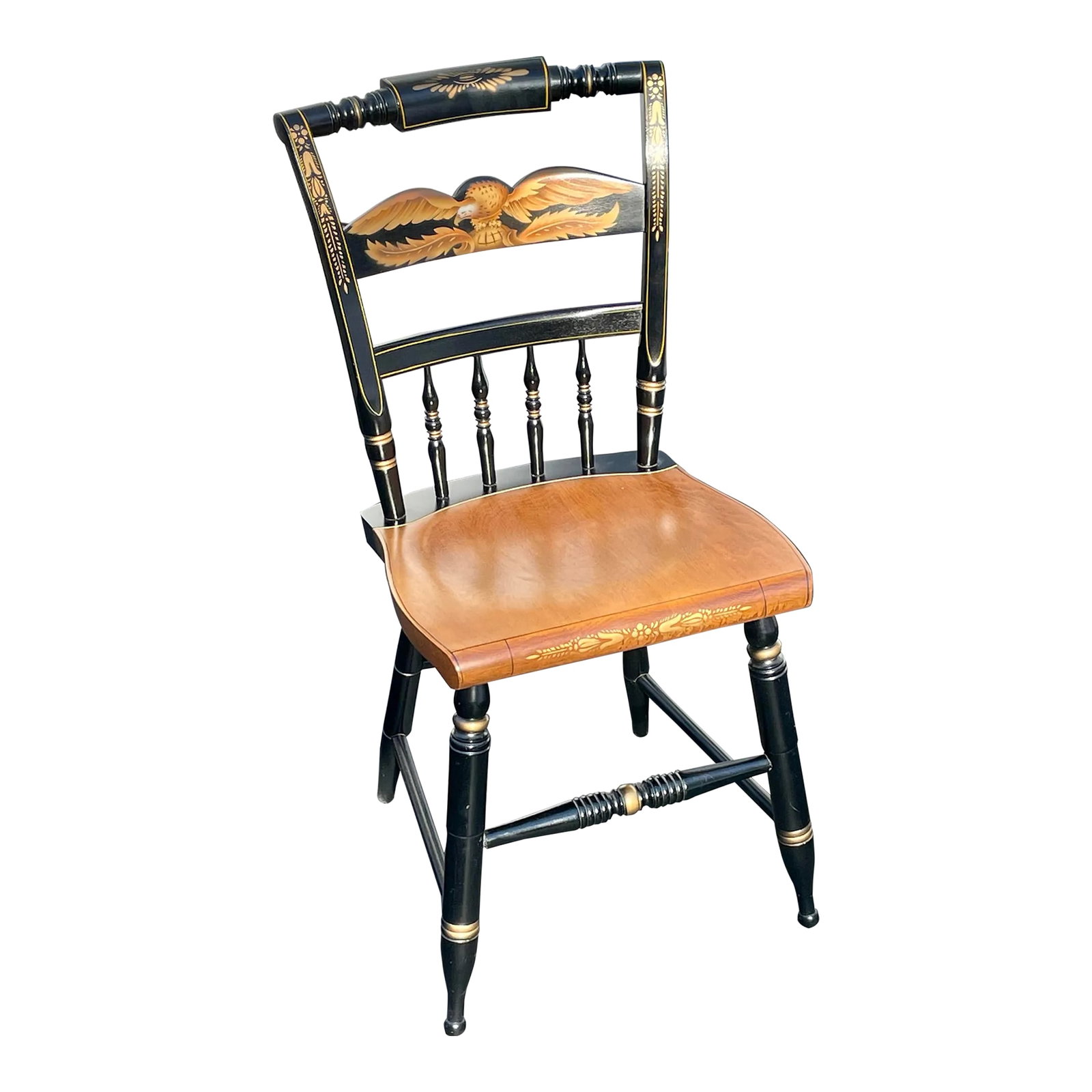 L. Hitchcock Inn Chair With Eagle Stencil: Offered is a L. Hitchcock half spindle back maple Inn Chair with an eagle stenciled pattern on the chair's splat. The chair has a solid maple plank seat and an elegant back with half spindles and