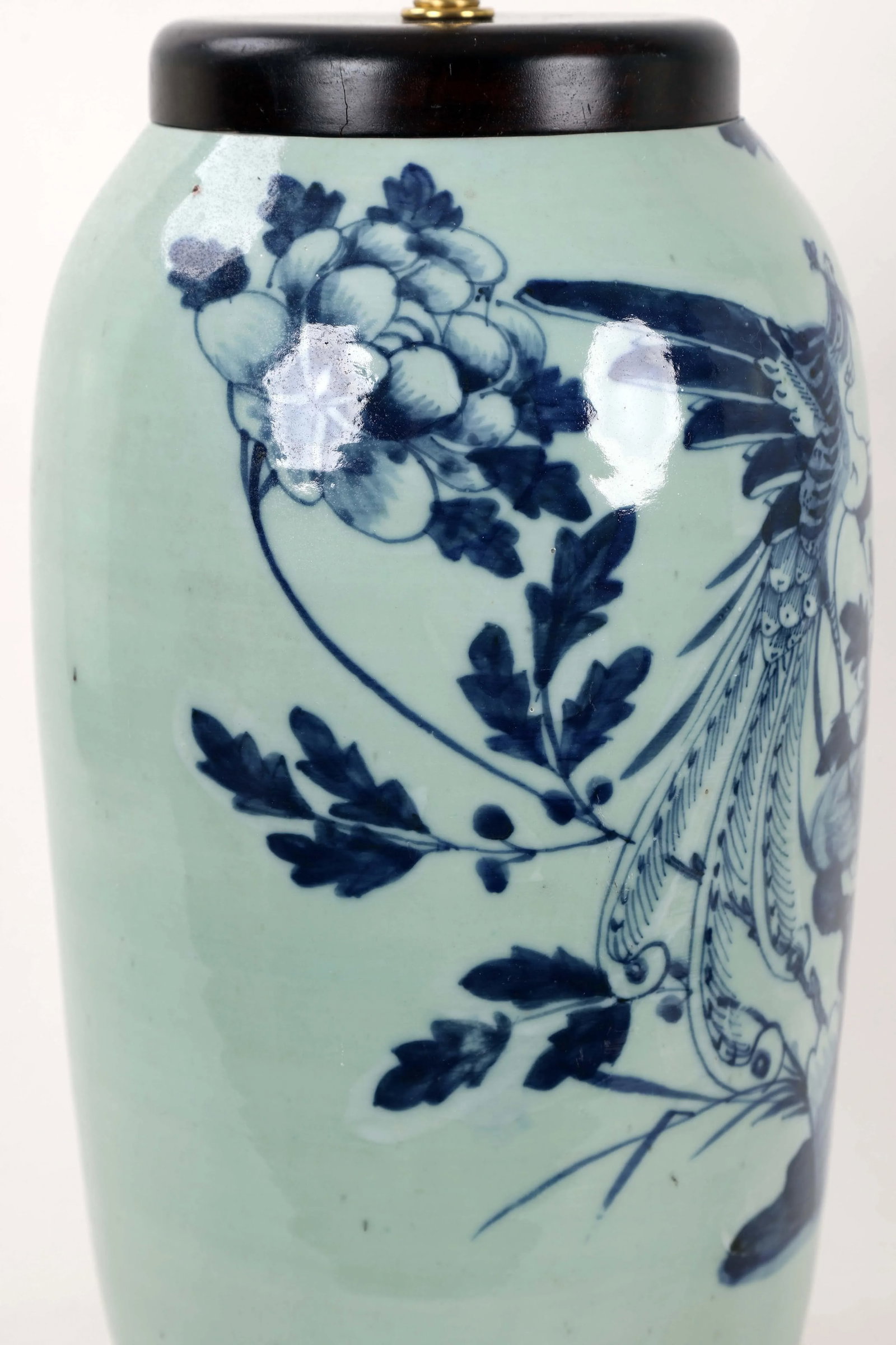 19 Century Double Bulb Pull Chain Celadon Blue and White Bird Motif Porcelain Lamp - 3
