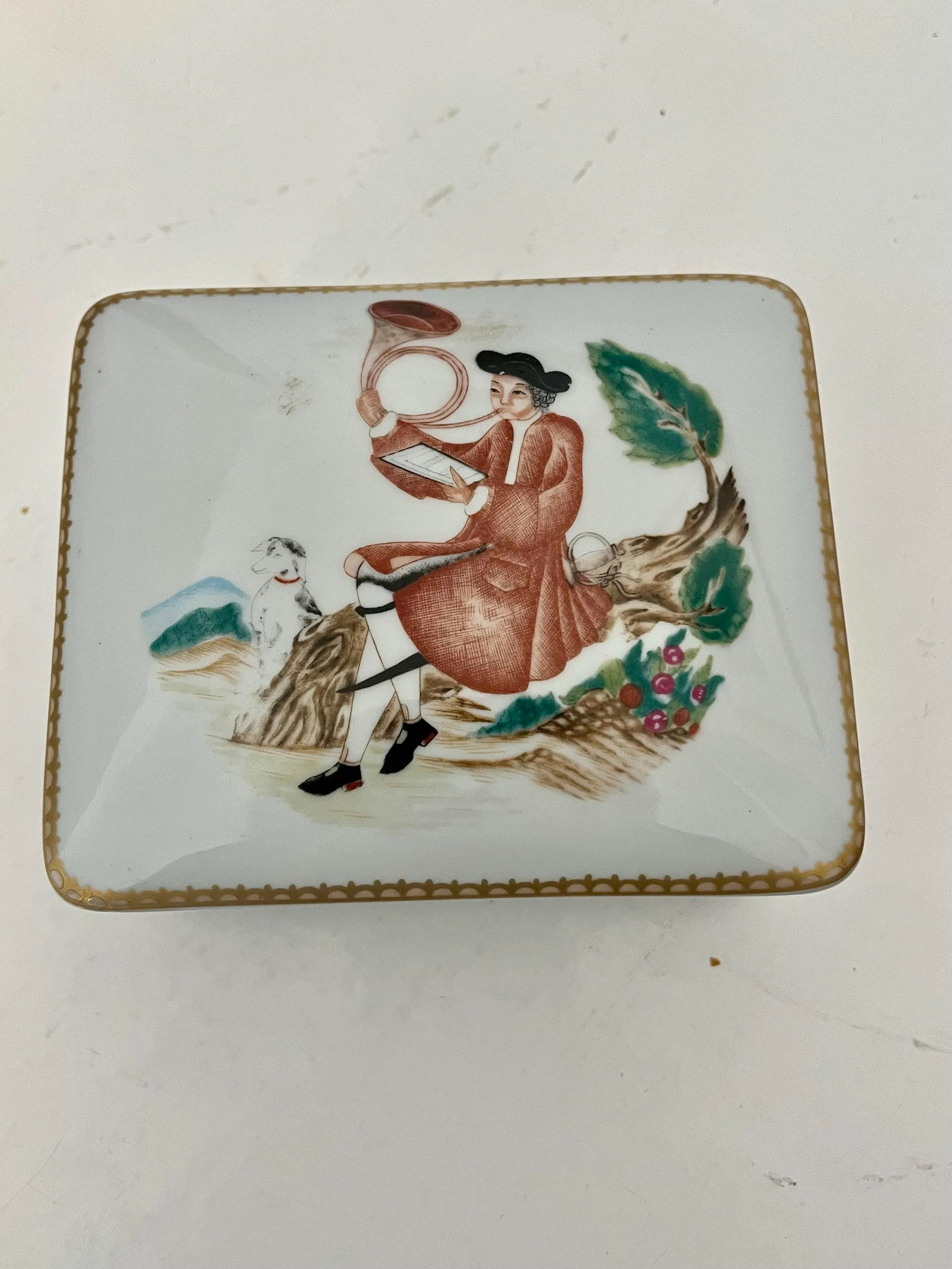 Vintage Mottahedeh Porcelain Alegre Lidded Cigarette Box & Ashtray - 2 Piece Set - 2