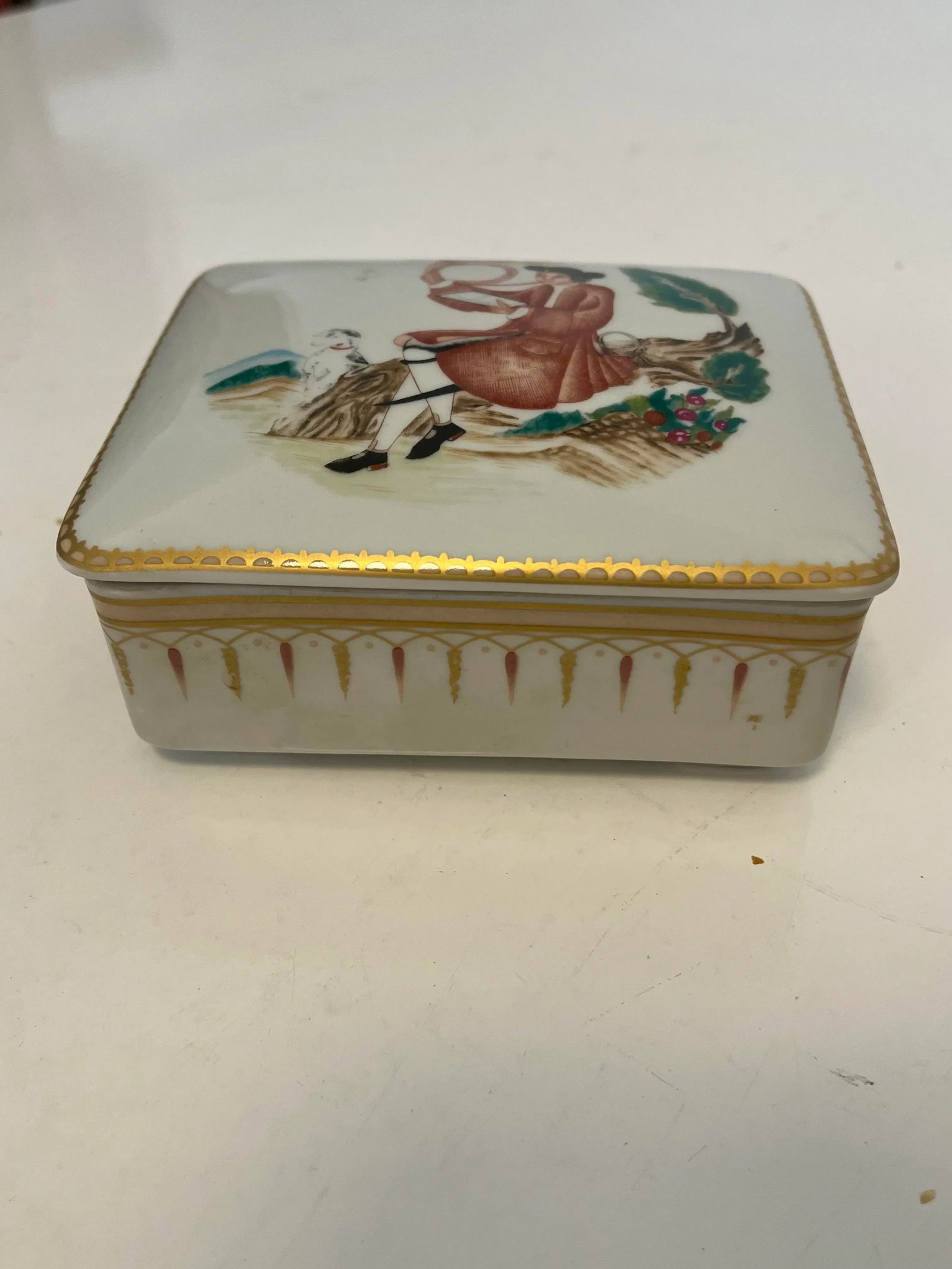 Vintage Mottahedeh Porcelain Alegre Lidded Cigarette Box & Ashtray - 2 Piece Set - 4