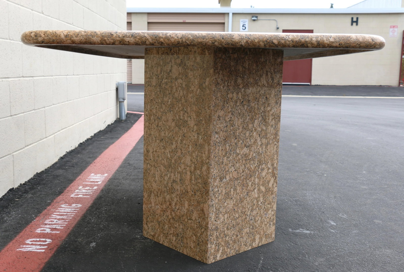 Vintage Italian Granite Dining Table, 1980s - 7