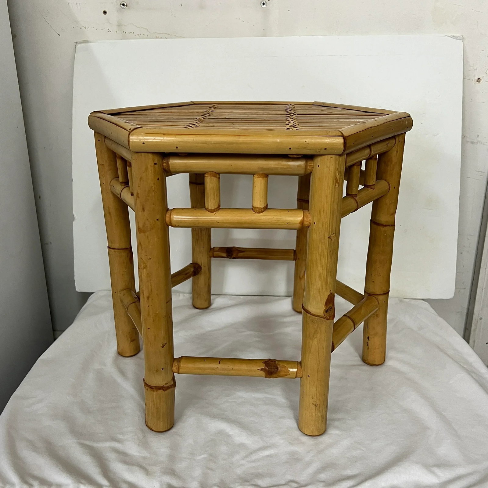 Vintage Old Florida Style Bamboo Drinks Table - 3
