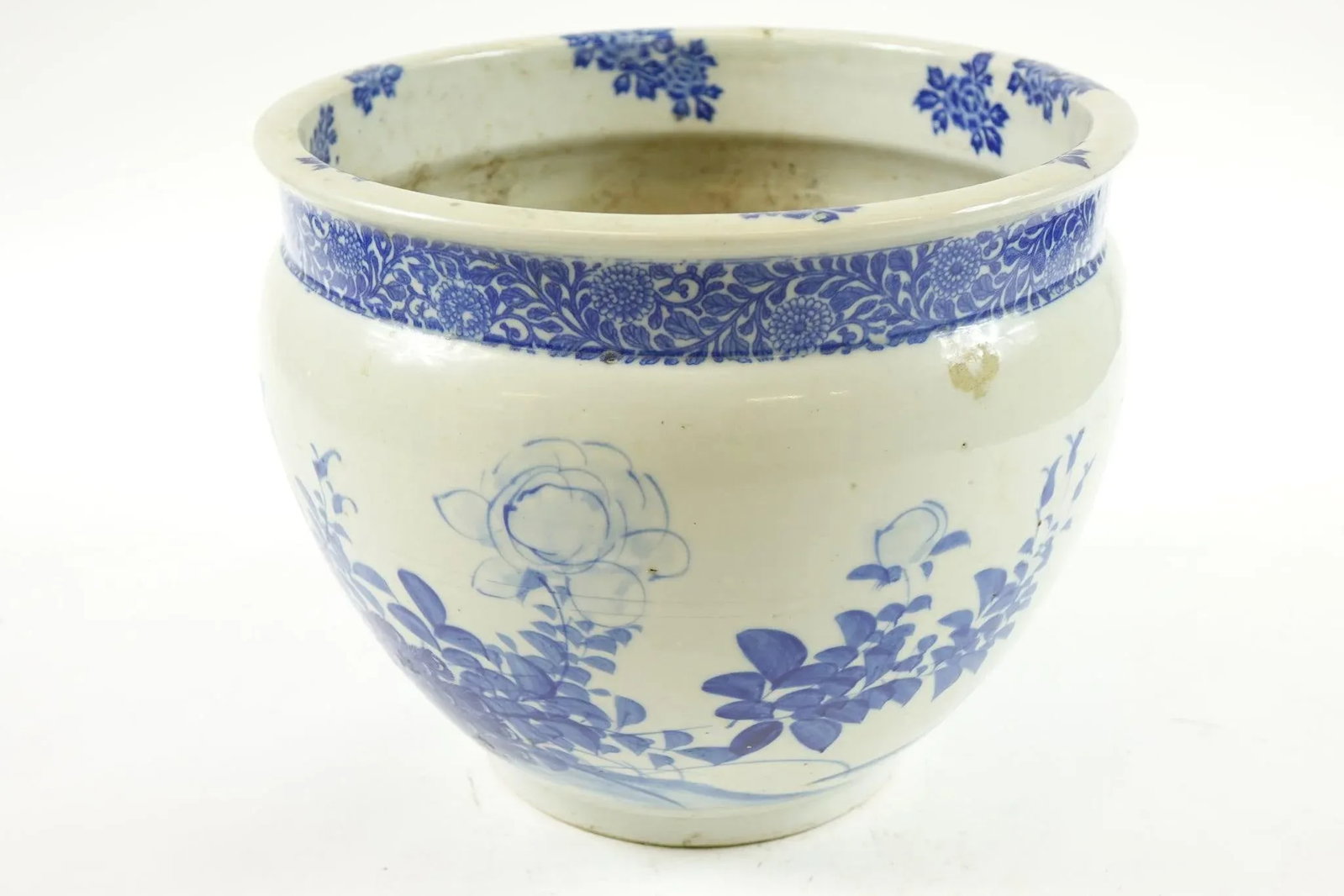 18th Century Blue and White Chinese Vases - a Pair - 4