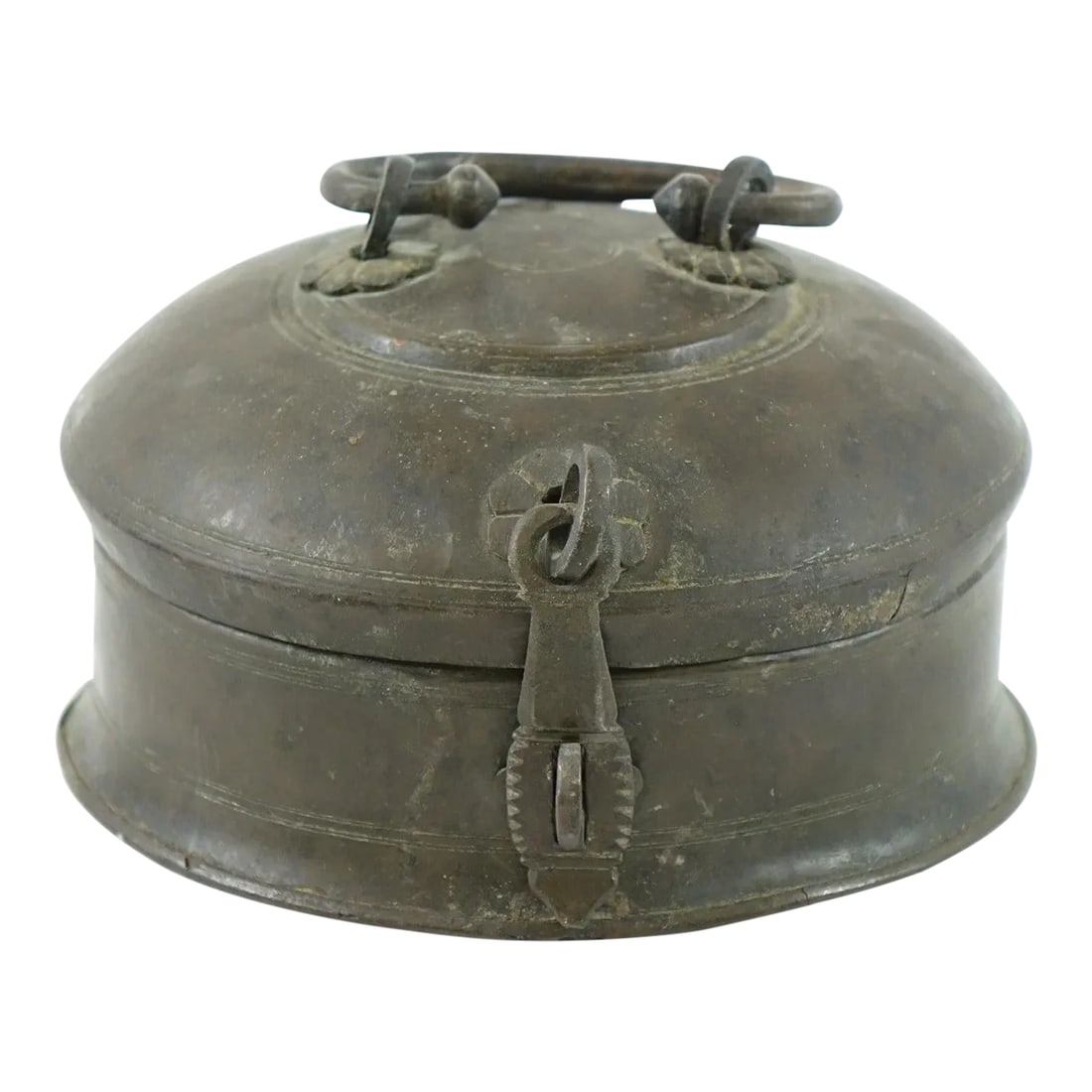 Antique Asian Lidded Trinket Jewelry Box: Antique Asian Lidded Trinket Jewellery Box Condition: Alterations: Original Condition Unaltered Imperfections: Some Imperfections Condition Notes: Good condition Materials & Techniques: Bronze