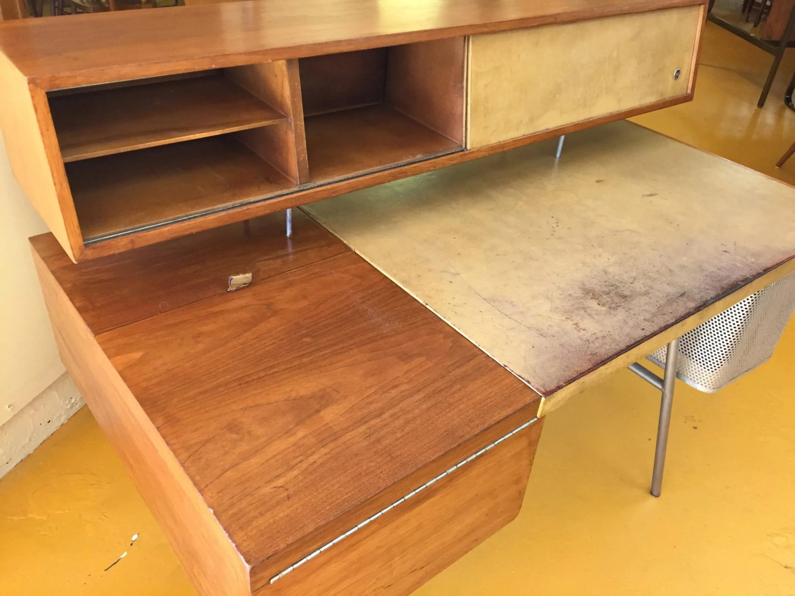 George Nelson for Herman Miller Walnut, Steel and Leather Mid Century Desk - 10