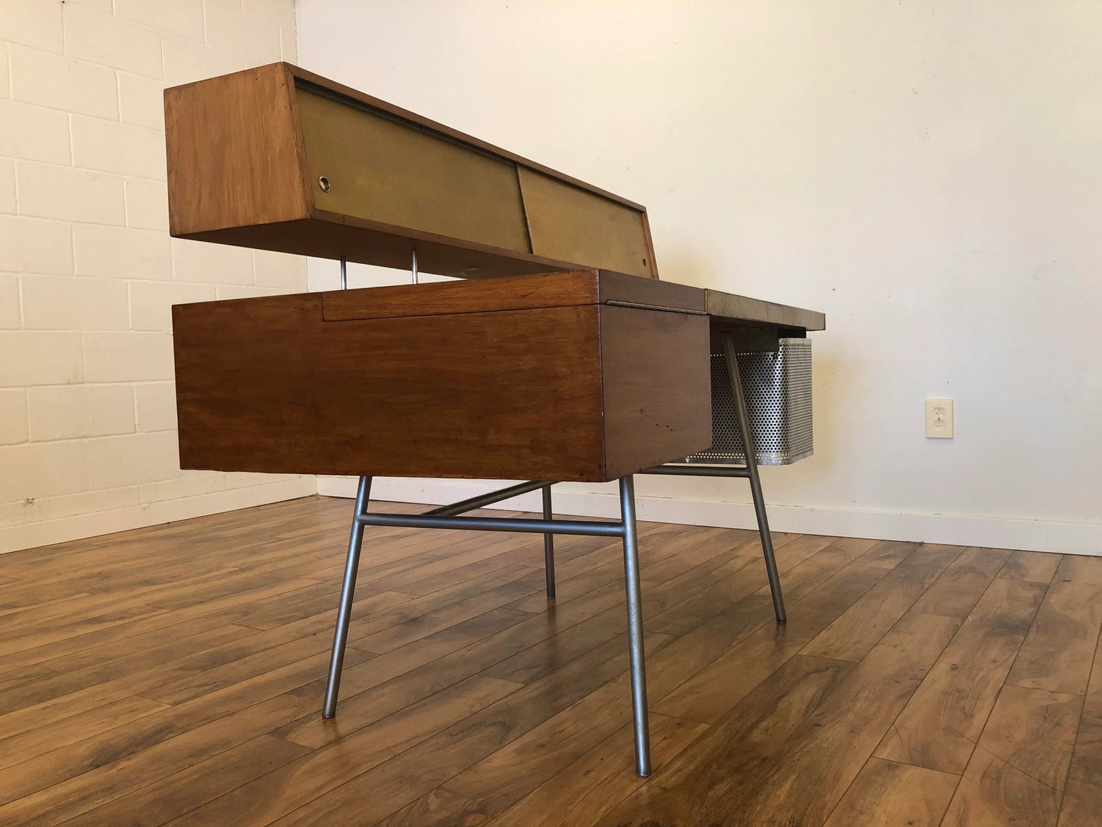 George Nelson for Herman Miller Walnut, Steel and Leather Mid Century Desk - 2