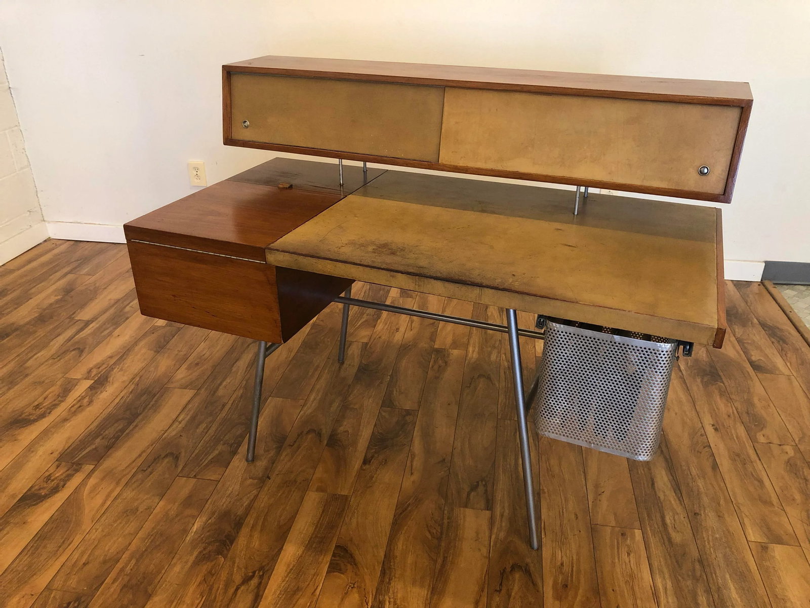 George Nelson for Herman Miller Walnut, Steel and Leather Mid Century Desk - 7
