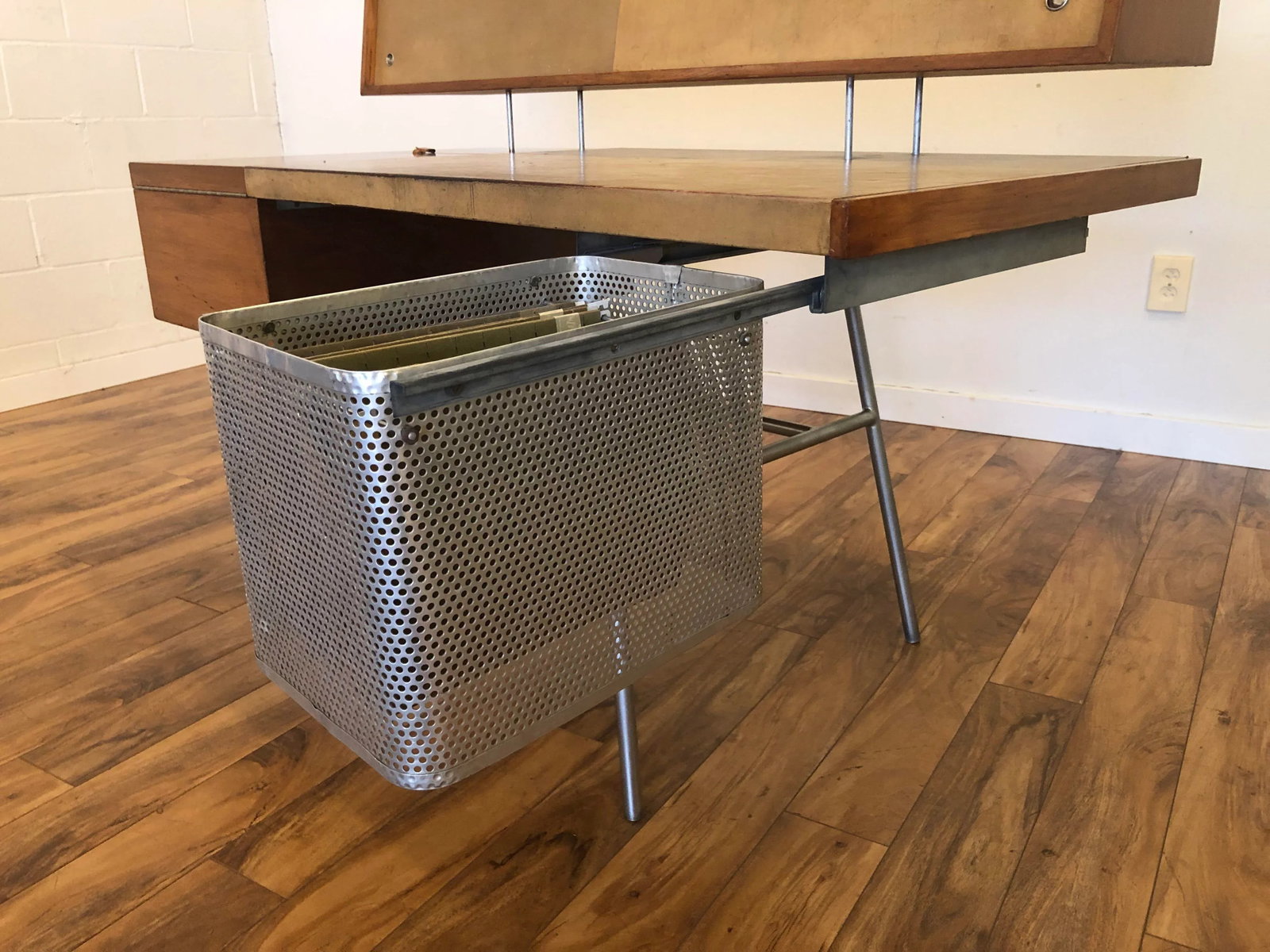 George Nelson for Herman Miller Walnut, Steel and Leather Mid Century Desk - 8