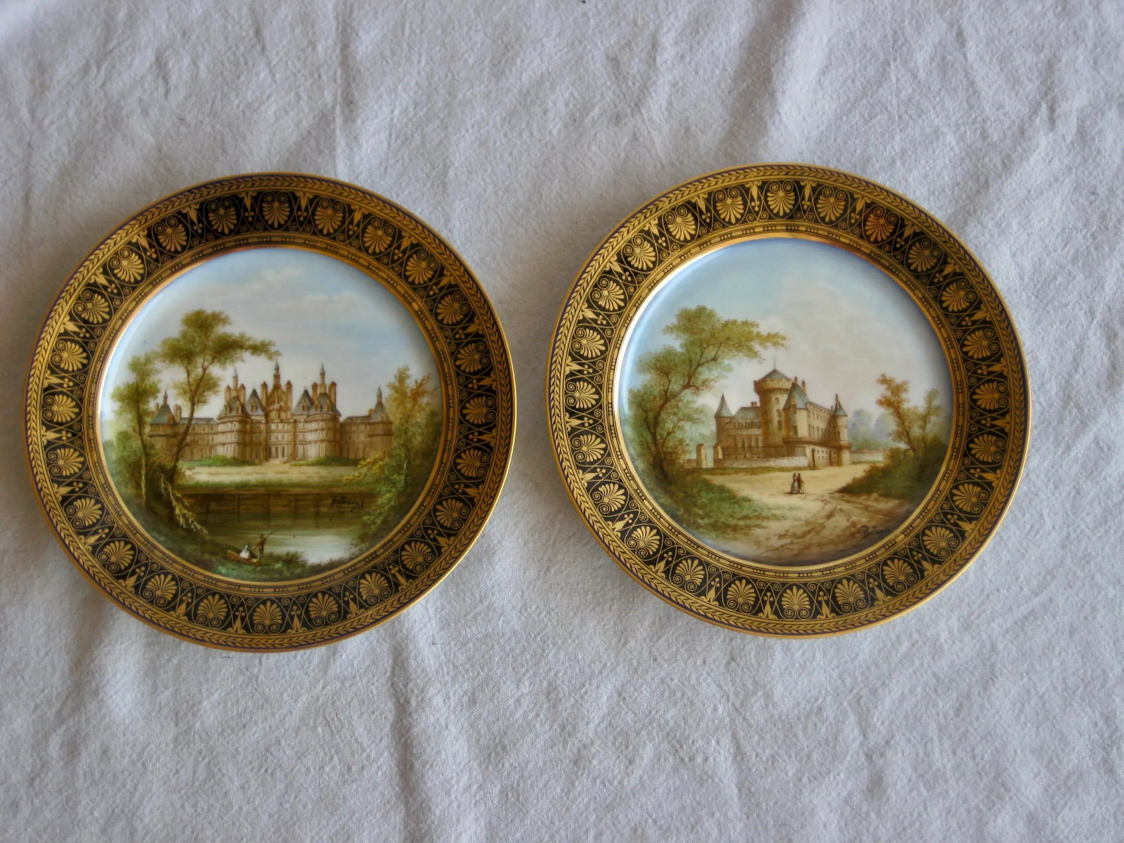 Early 19th Century Sevres Cobalt Bleu French Castles Landscape Plates- Set of 12 - 3