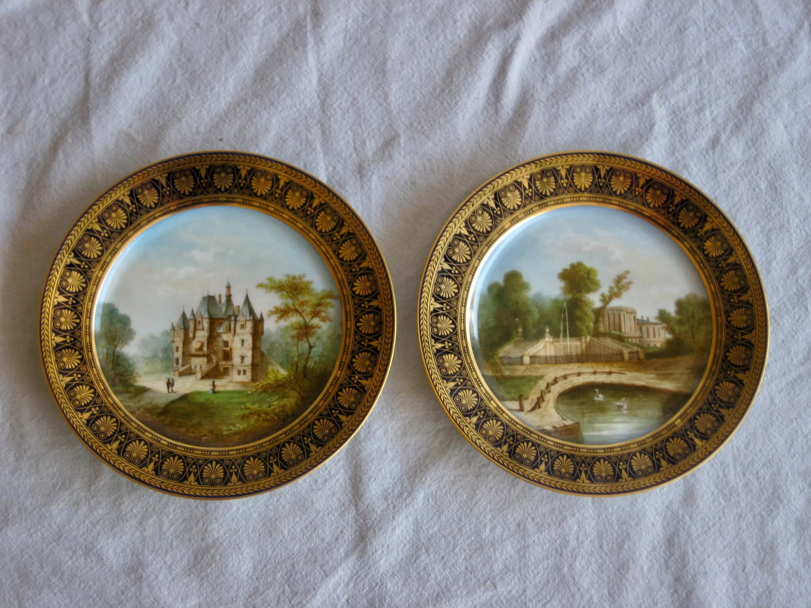 Early 19th Century Sevres Cobalt Bleu French Castles Landscape Plates- Set of 12 - 4
