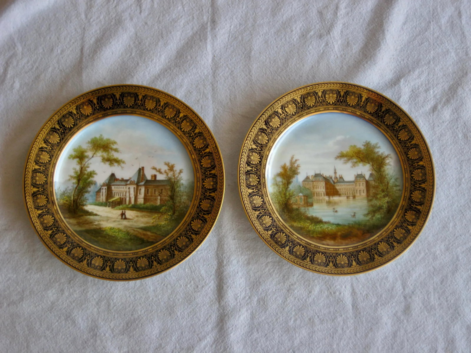 Early 19th Century Sevres Cobalt Bleu French Castles Landscape Plates- Set of 12 - 5