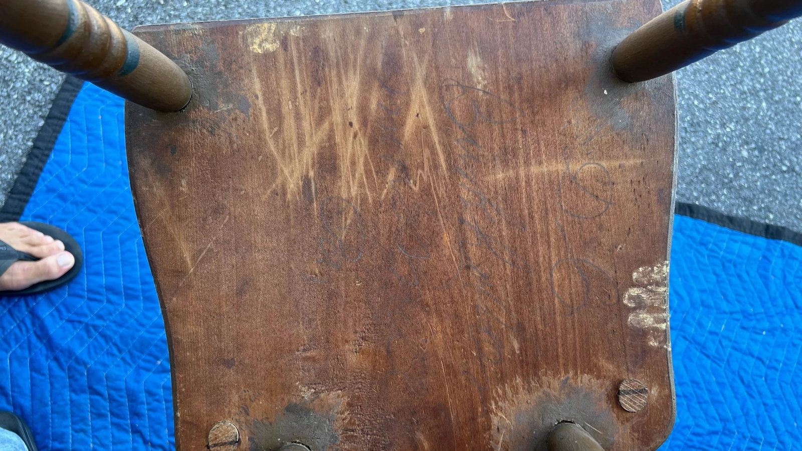 Set of 4 Paint Decorated Plank Seat Chairs, Pennsylvania, Circa 1850's - 9