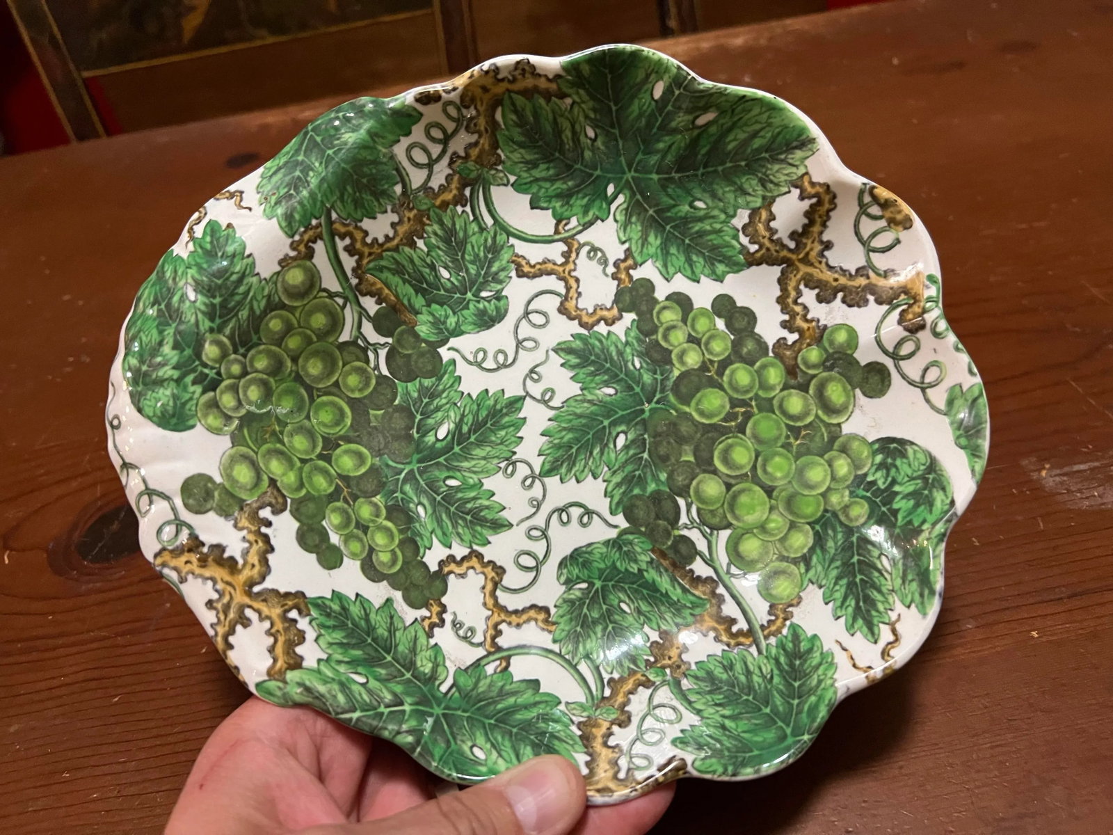 Antique Pearlware Spode Green Grape Pattern Scalloped Sweet Meat Dish, Circa 1820's - 12