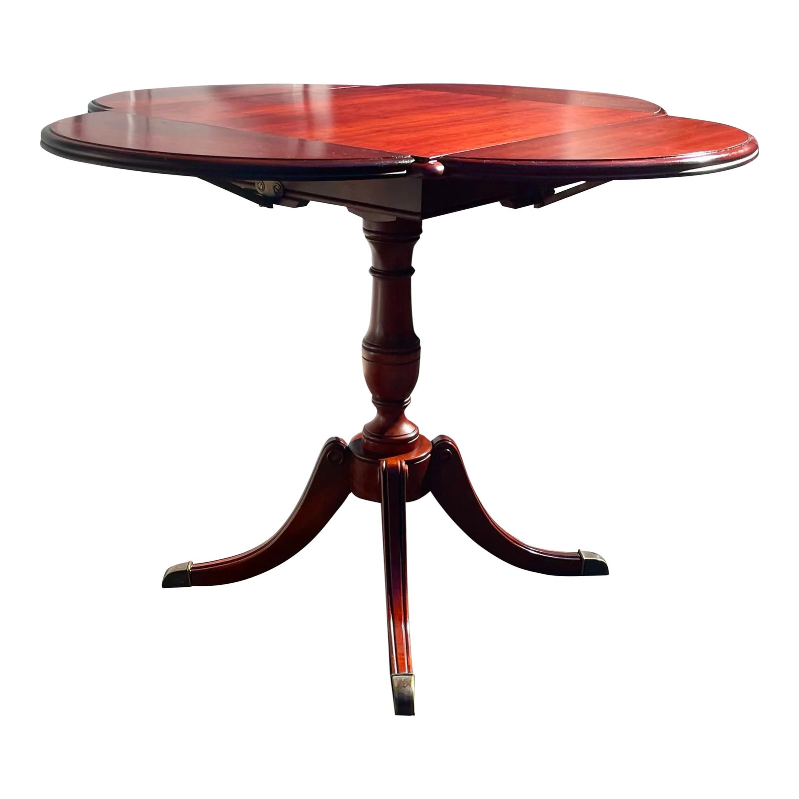 Vintage Mahogany Cloverleaf Pembroke Table (1 of 12)
