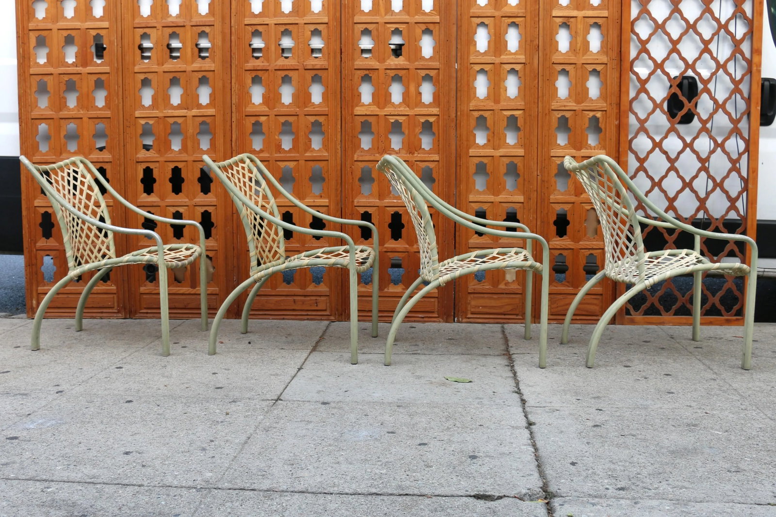 Vintage Set of Four Tamiami Patio Lounge Chairs With Two Ottomans by Brown Jordan - 5