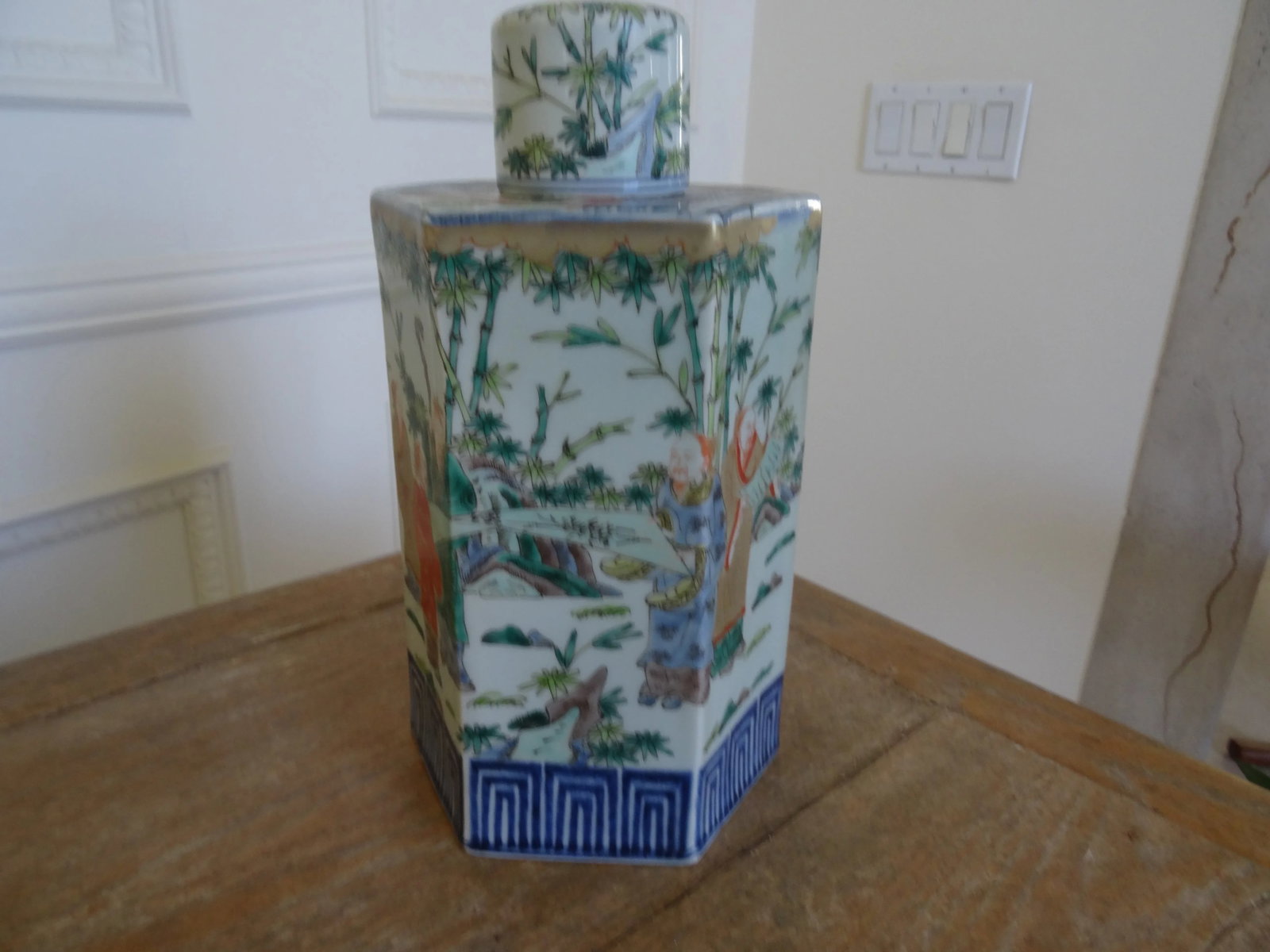 Mid 20th Century Chinese Hexagonal Covered Jar - 3