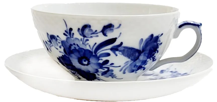 Royal Copenhagen Blue Flowers Curved Pattern Cup & Saucer - Set of 8 - 2
