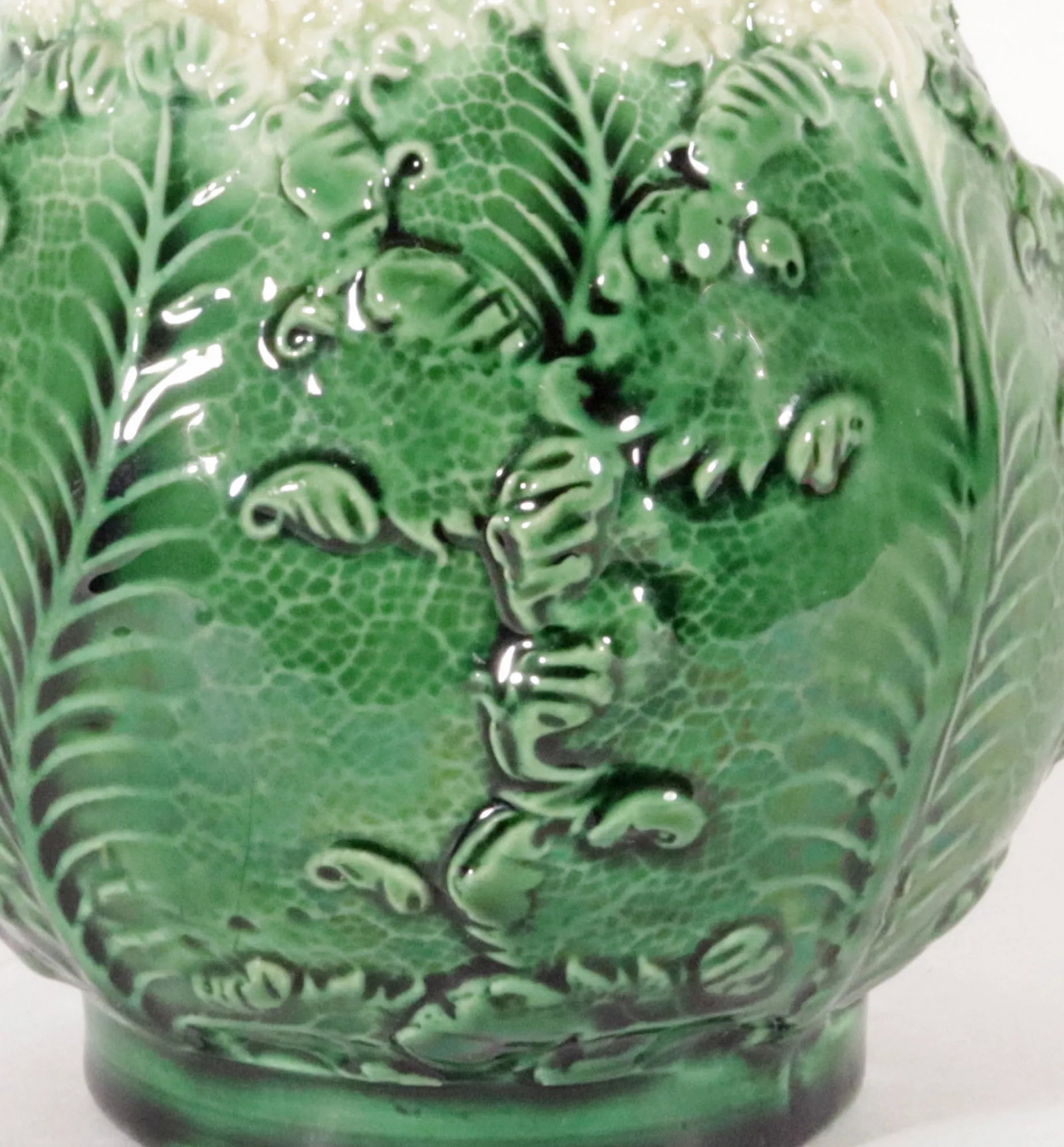 18th Century Staffordshire Creamware Cauliflower Milk Jug and Cover, Probably by William Greatbach/ - 3