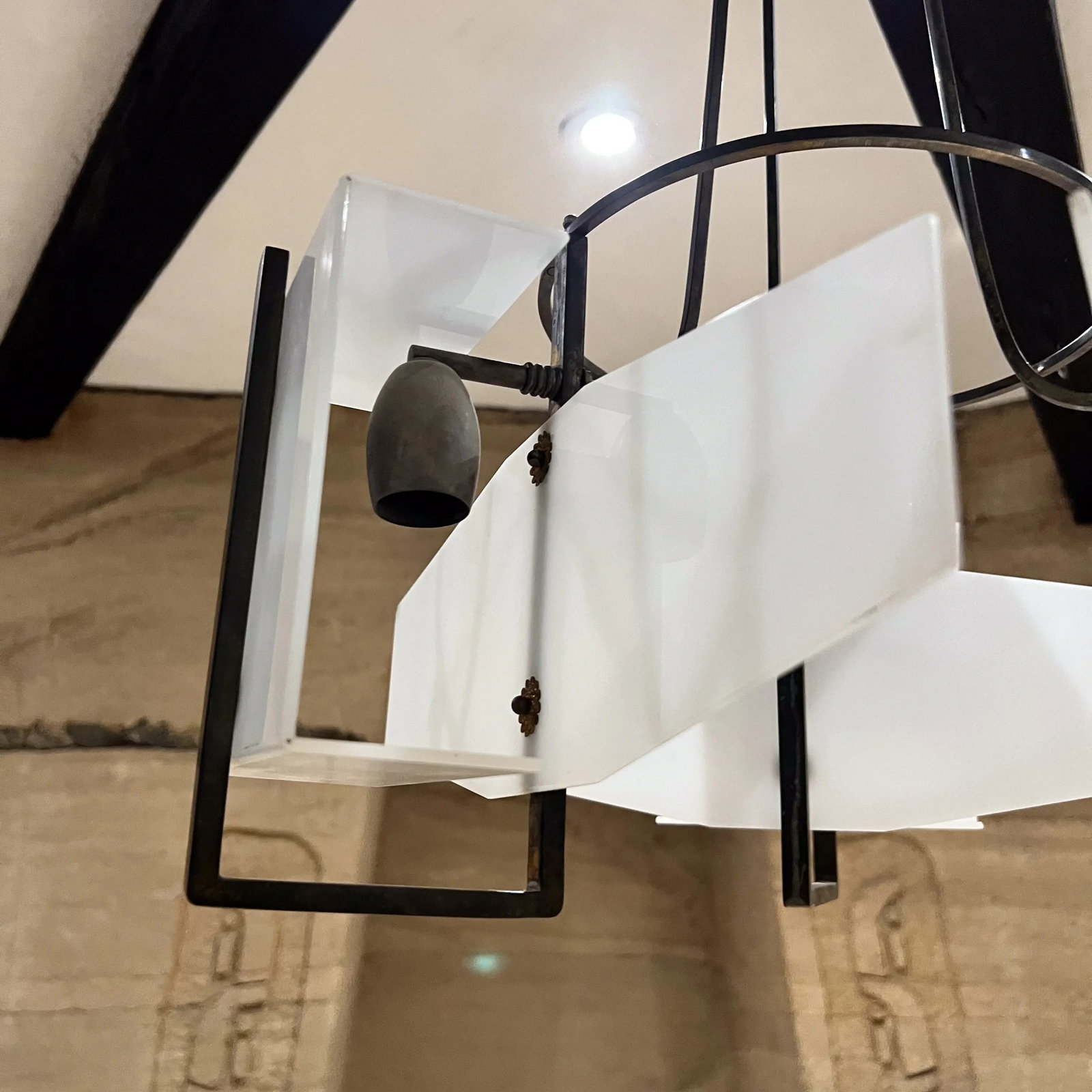 1950s Italian 3 Light Chandelier Patinated Brass Geometric Plexiglass - 3