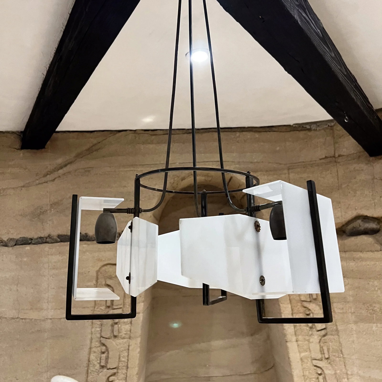 1950s Italian 3 Light Chandelier Patinated Brass Geometric Plexiglass - 5