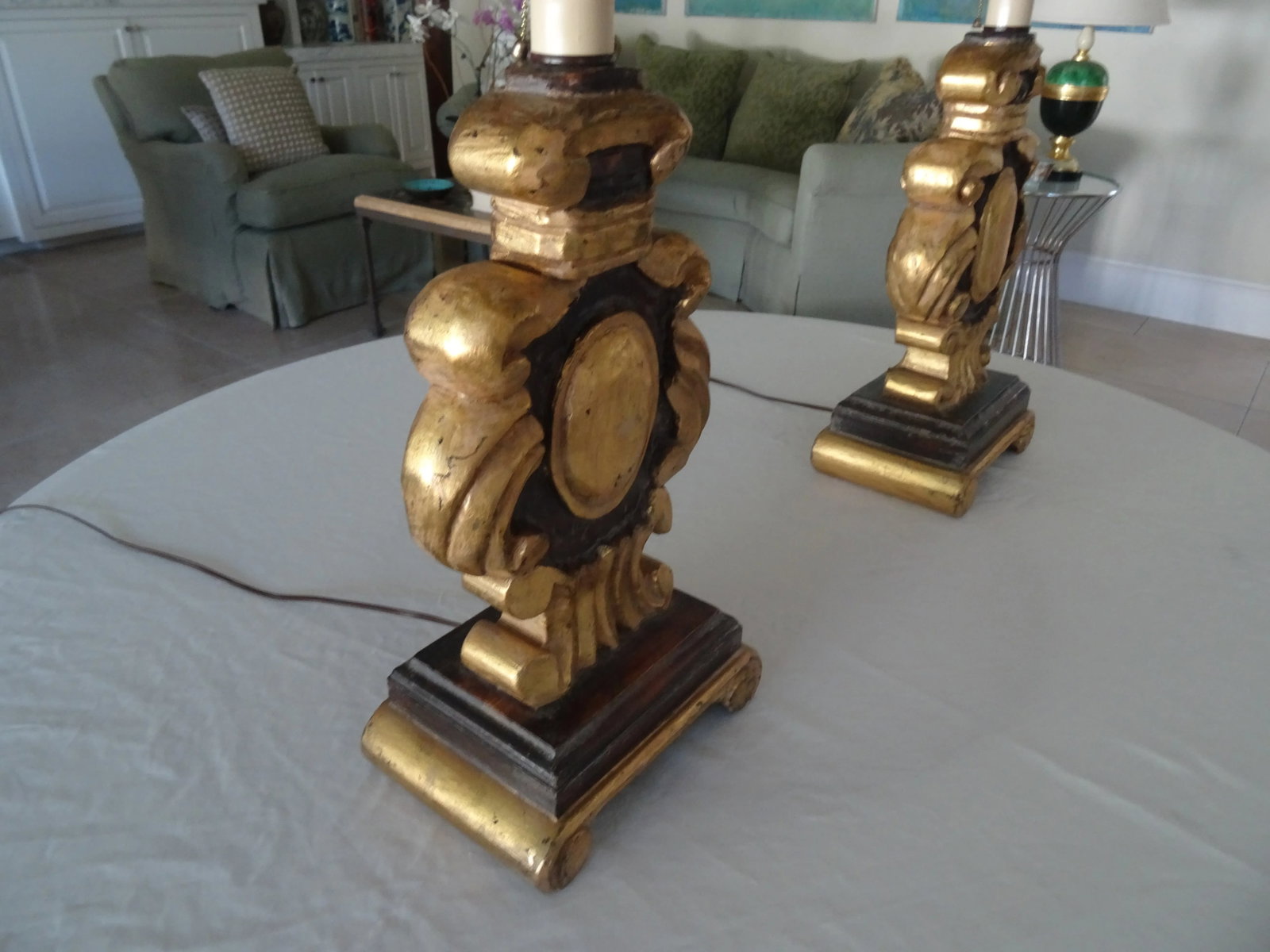 Vintage Italian Carved Wood and Parcel Gilt Lamps - a Pair - 2