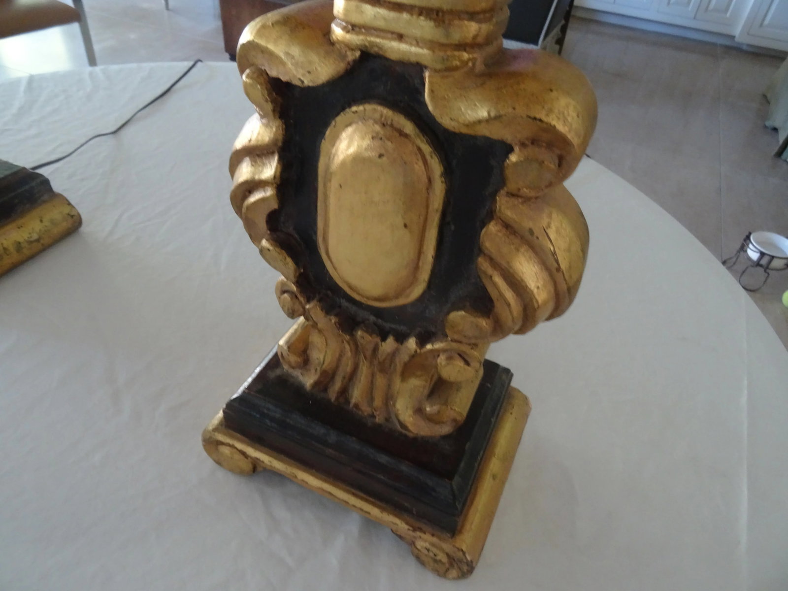 Vintage Italian Carved Wood and Parcel Gilt Lamps - a Pair - 6