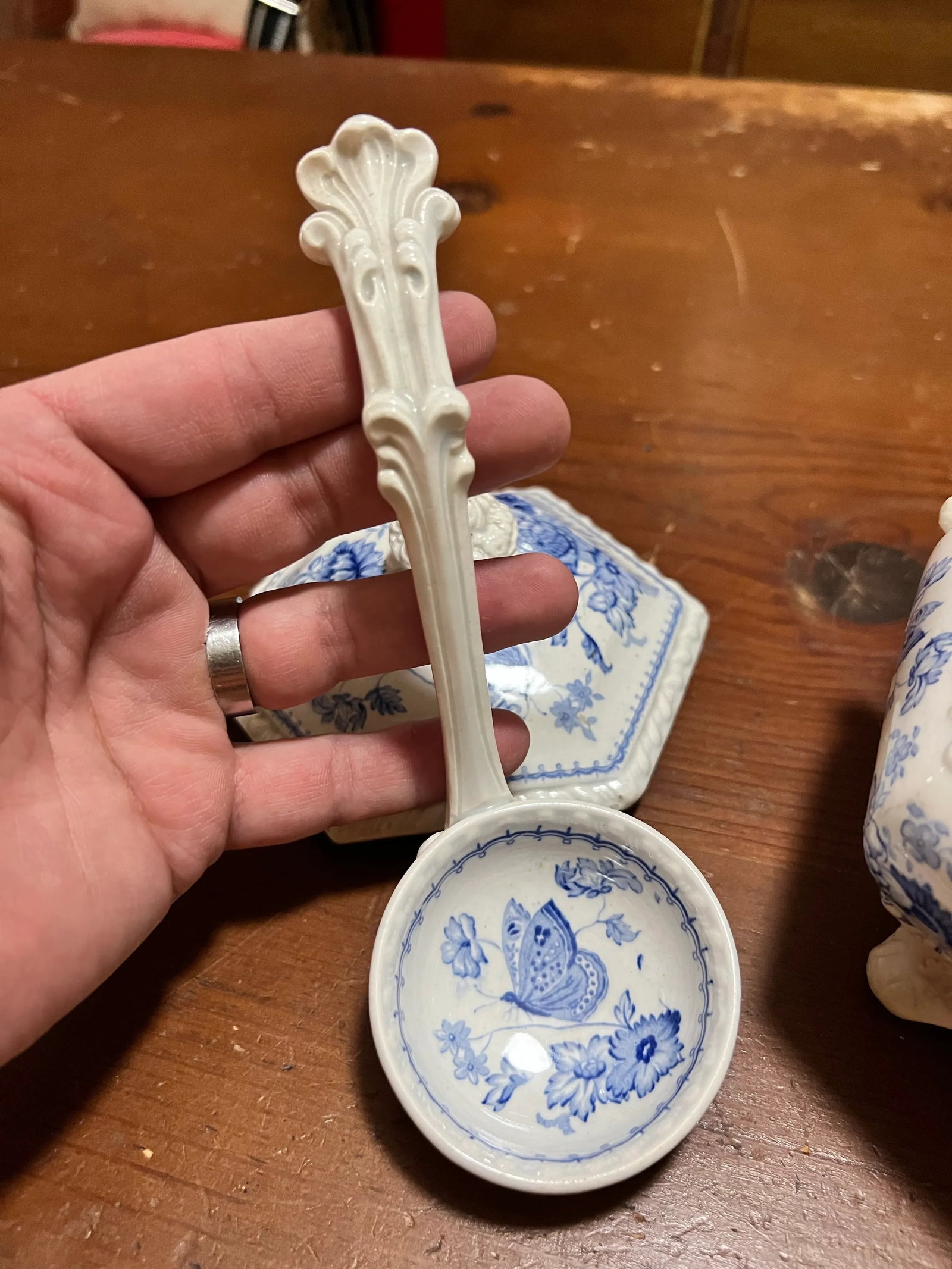 Antique English Staffordshire Blue Transfer Decorated Sauce Tureen "Windsor Festoon" - 4