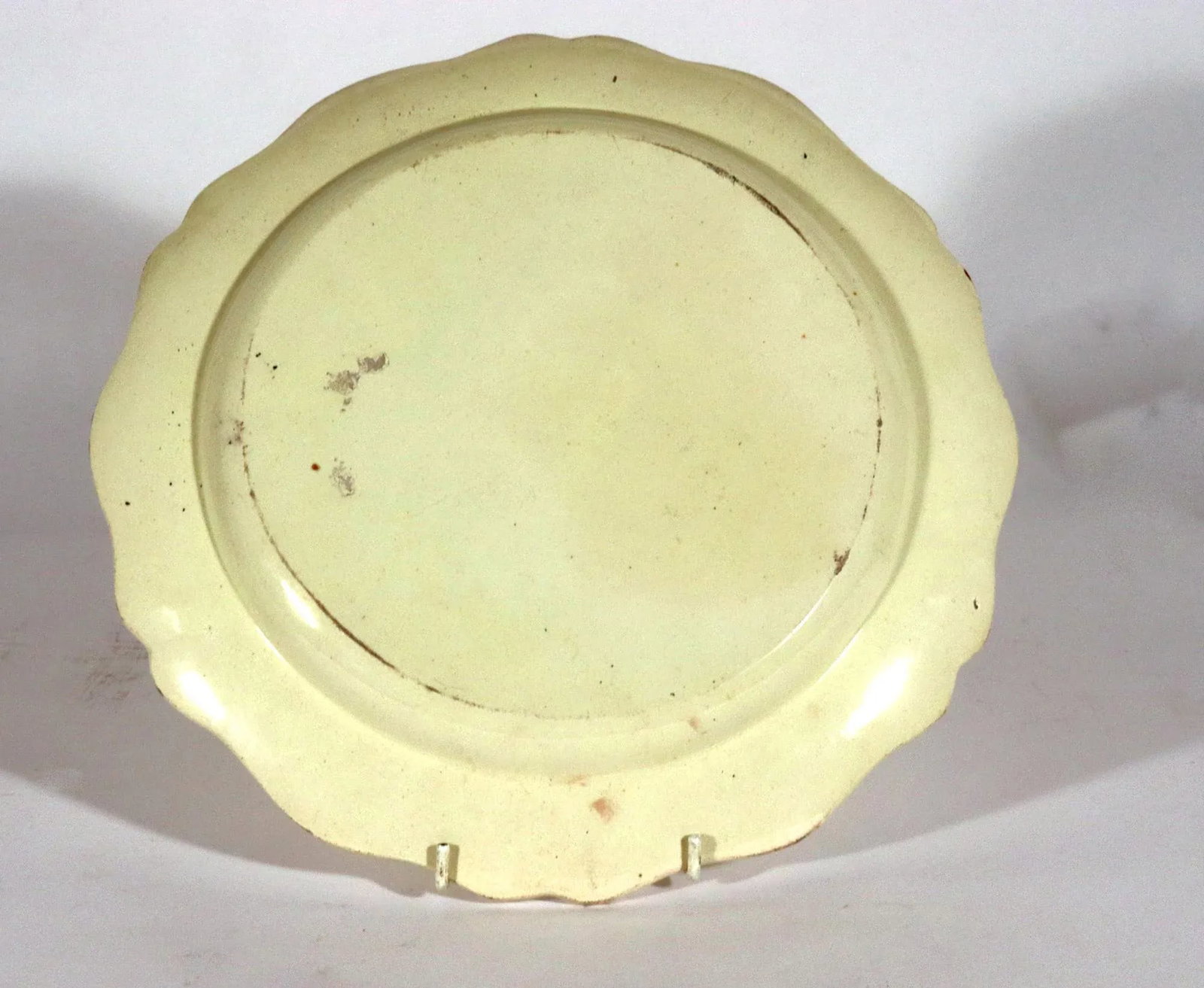 English Creamware Large Shaped Chinoiserie Dishes - 8