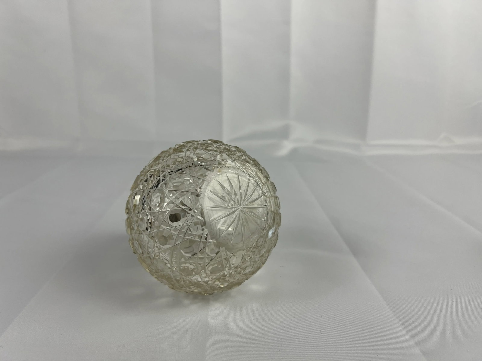 Robert Pringle & Sons Birmingham Sterling Silver & Cut Glass Perfume Bottle C. 1904 - 7