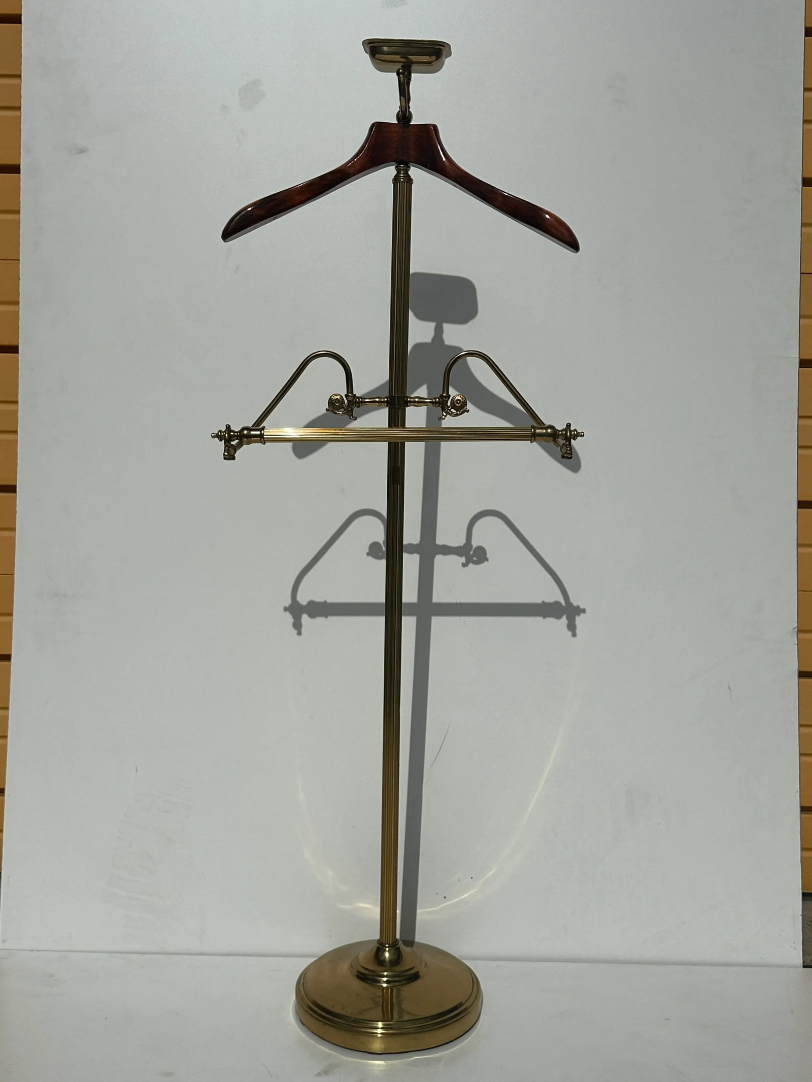 1980s Brass & Wood Gentleman's Valet - 2