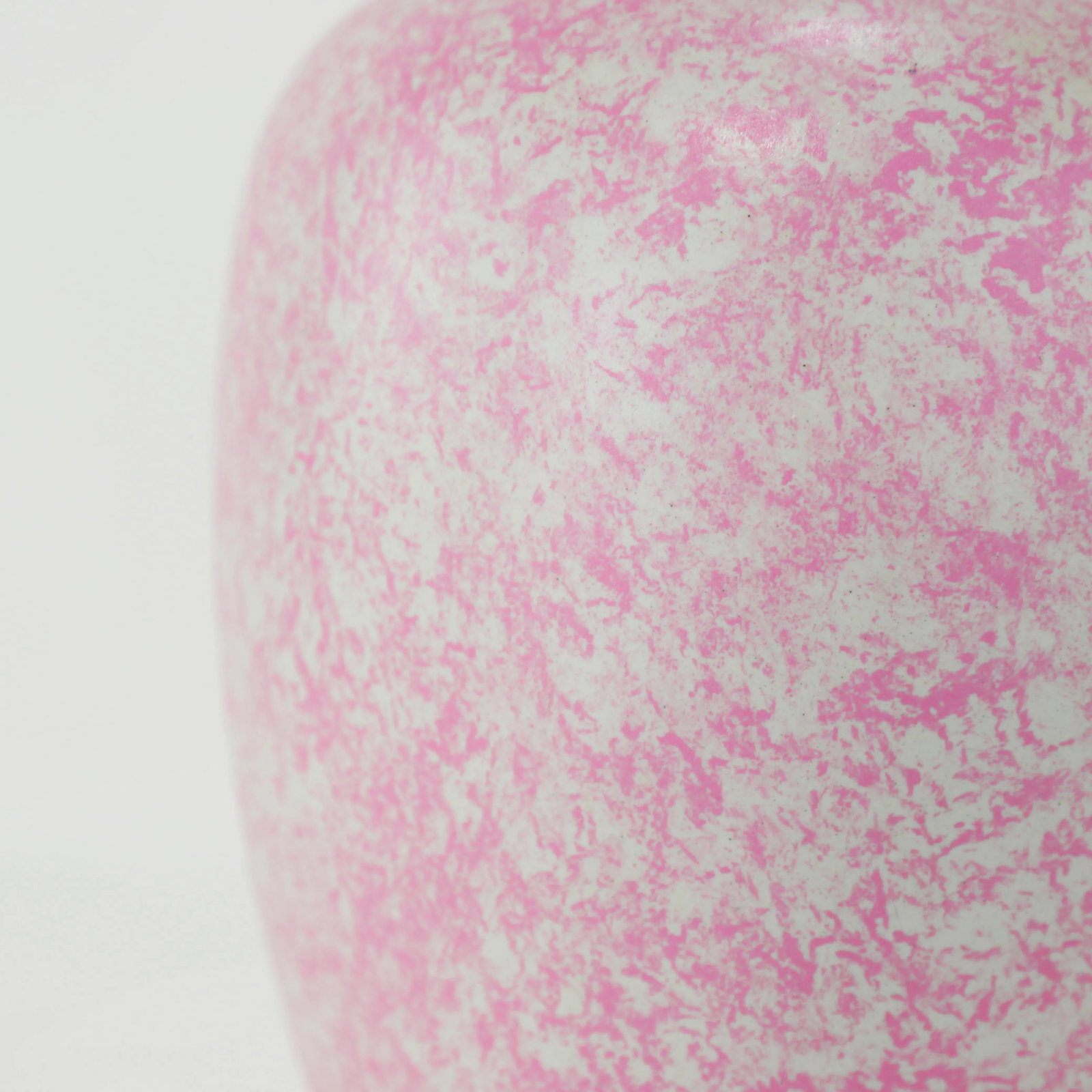 Pair of Pink and White Speckled Lidded Porcelain Jars – Modern Decorative Accent - 5