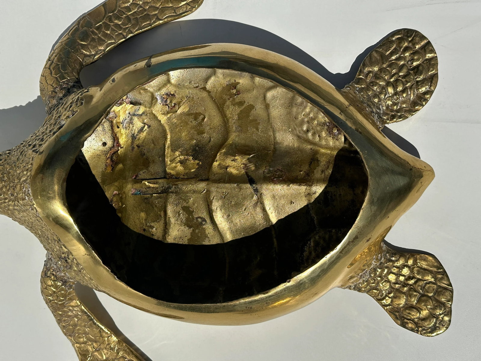 1970s Large Brass Turtle Hawksbill Sculpture Box - 2