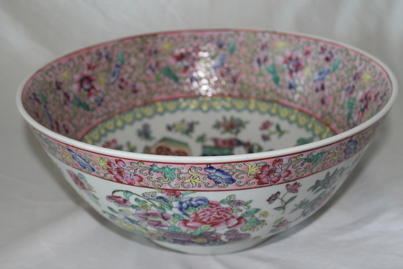 Vintage Chinese Famille Rose Porcelain Bowl, White & Pink Base With Floral Accents and Bottom Markin - 4