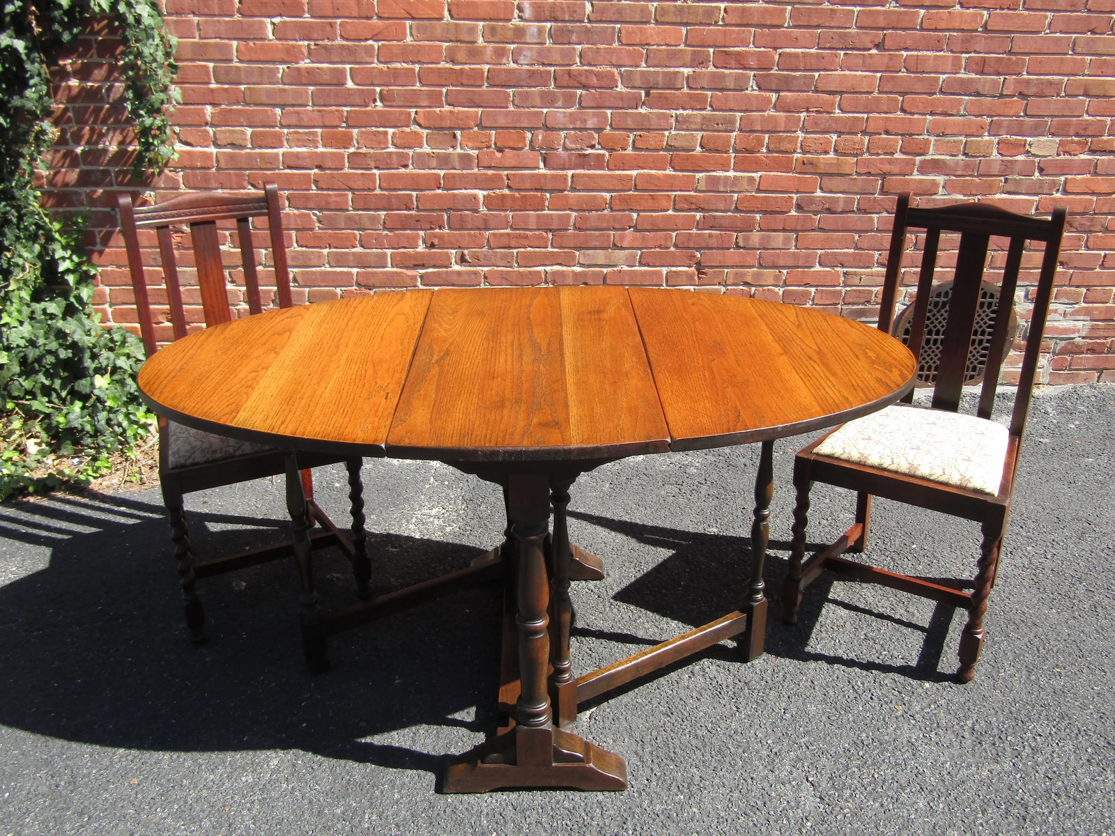 Classic English Dining Table & Set of Four English Solid-Oak Dining Chairs, With Barley Twist Legs a - 5