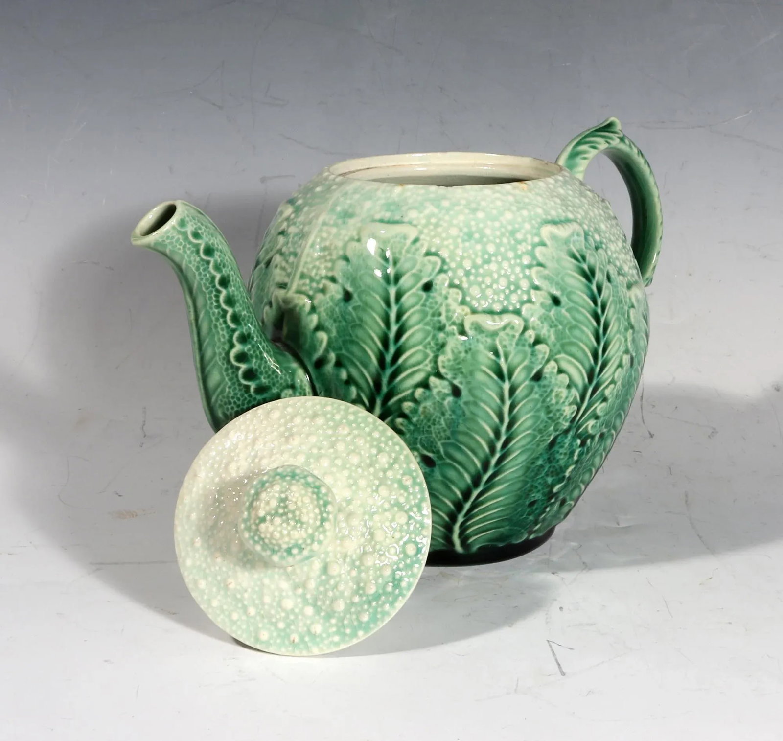 American Etruscan Majolica Teapot in the Form of a Cauliflower - 8