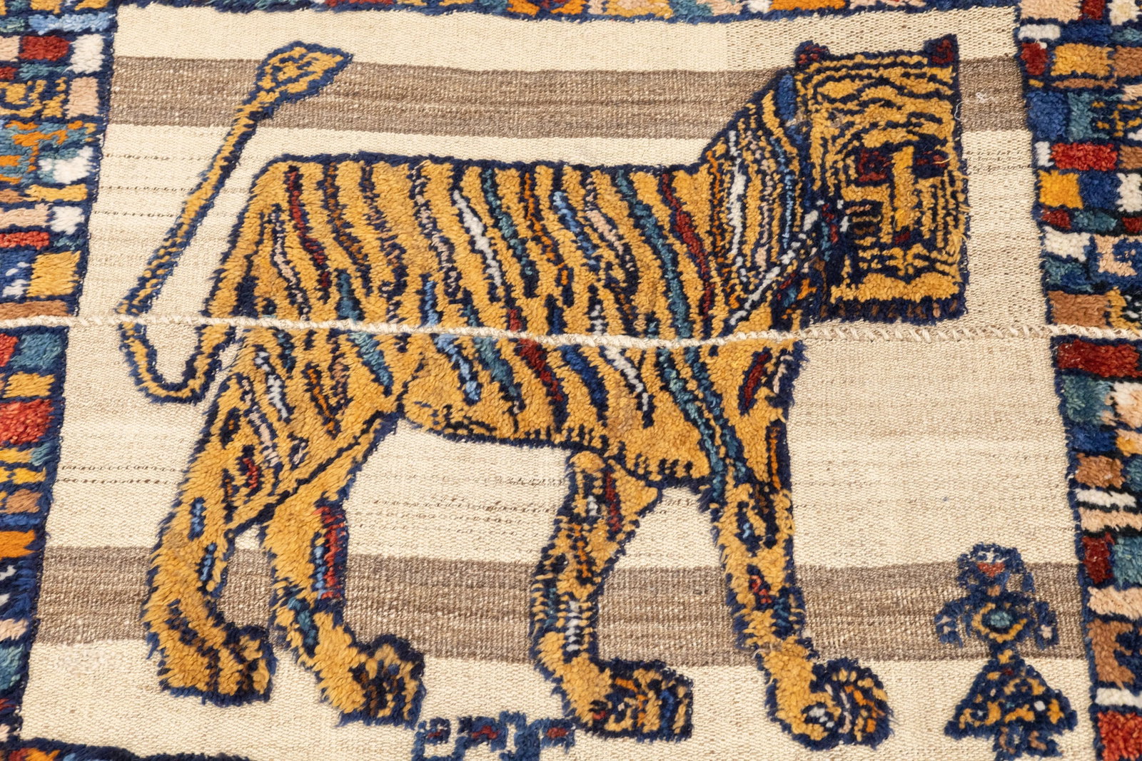 Antique Handwoven Gabbeh Palas Textile Art - 10