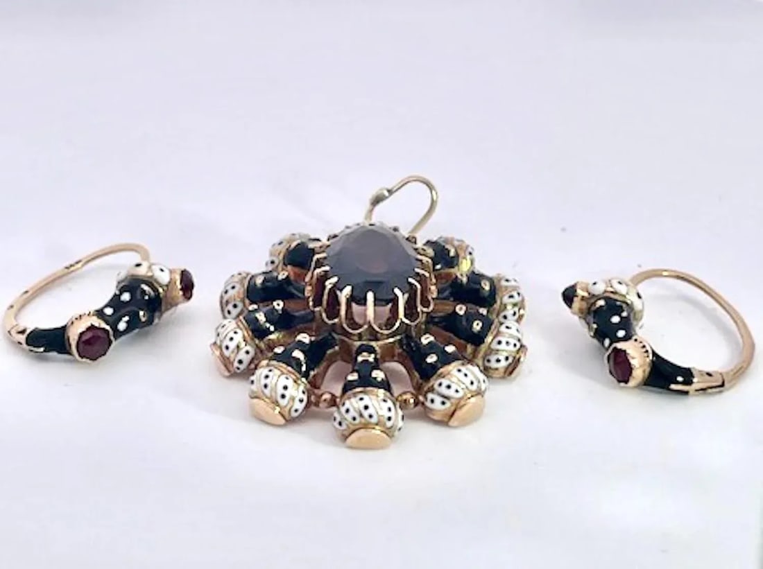 1920s Moretto Pendant Necklace Set With Matching Earrings- Set of 3 - 10
