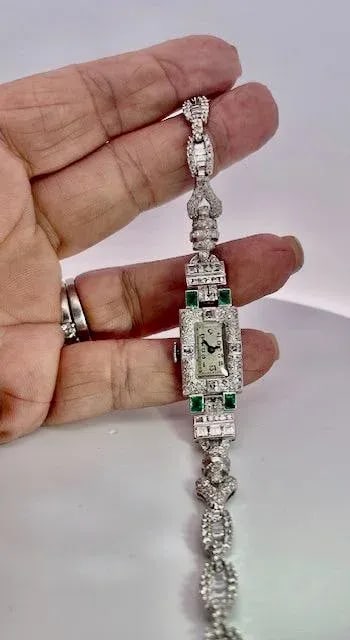 1930s Deco Diamond Emerald Ladies Wristwatch - 9