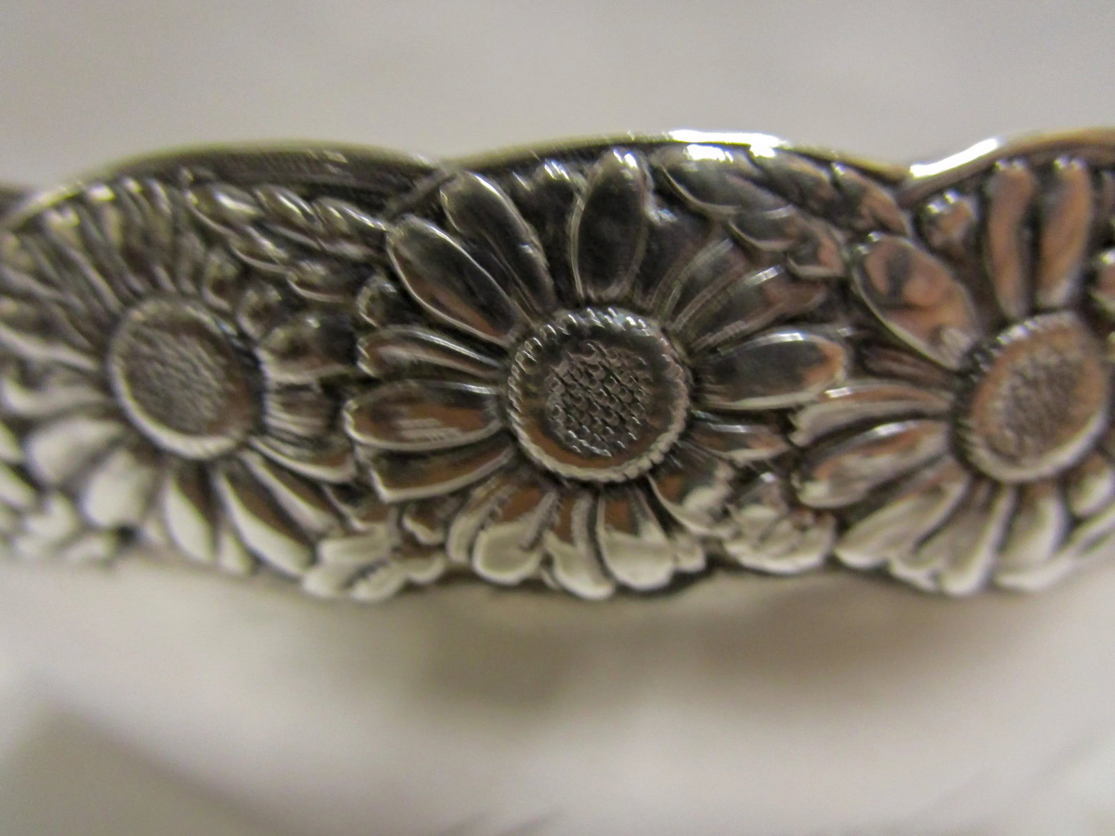 19th Century Signed Tiffany Vine Pattern Sterling Silver Bowl - 6