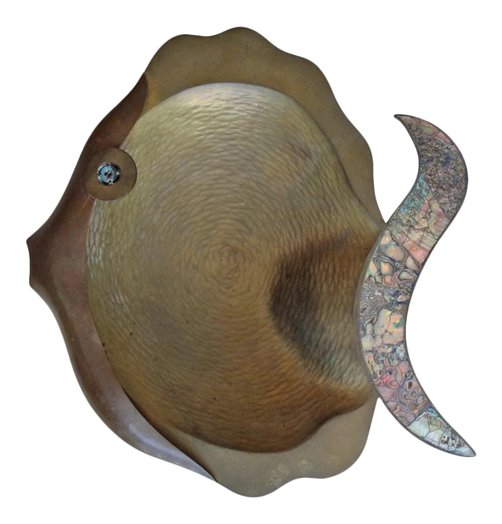 Los Castillo Abalone Shell and Brass Fish Platter: Los Castillo abalone shell and brass fish platter with gorgeous brass patina Condition: Alterations: Unknown Imperfections: Some Imperfections Condition Notes: Excellent Wear consistent with age and