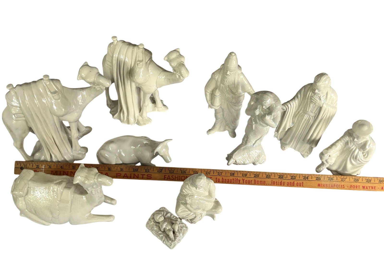Vintage White Porcelain Nativity Scene Set – 10 Pieces - 7